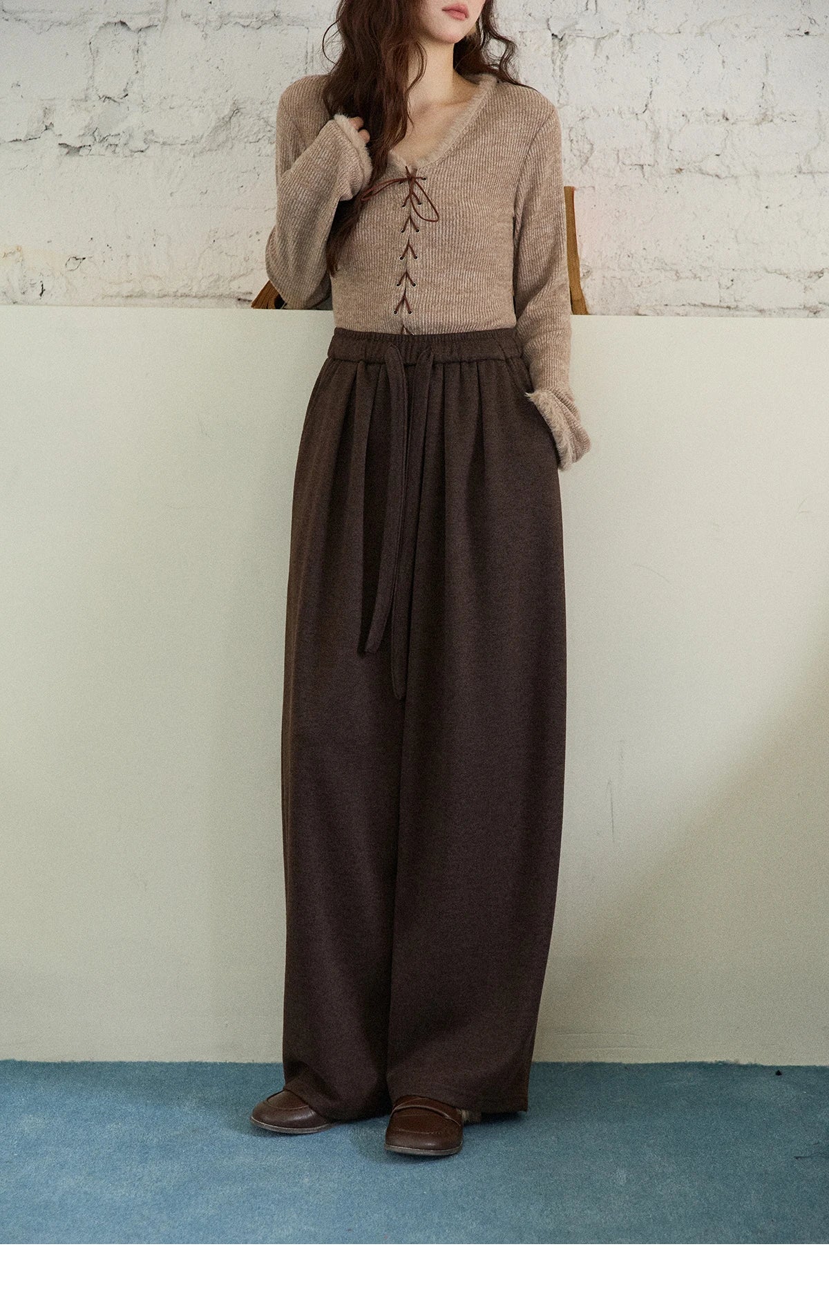 MISHOW Brown Wide-leg Pants for Women2025 Winter Thickened Warm Drawstring Waistband Retro Casual Trousers Woman MXE87K1126