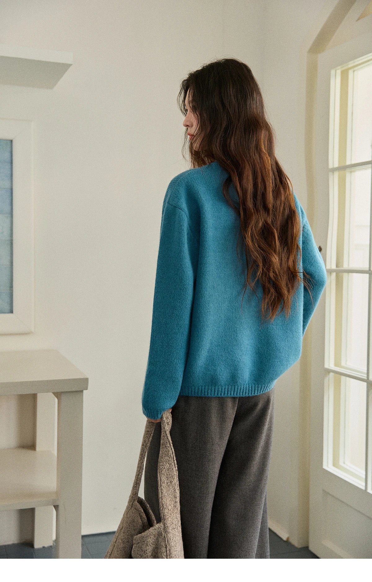 MISHOW Woman Knit Top Peacock Blue Jacquard Sweater for Women 2025 Winter O-neck Long Sleeve Loose Fit Thick Sweater  MXE86Z2751