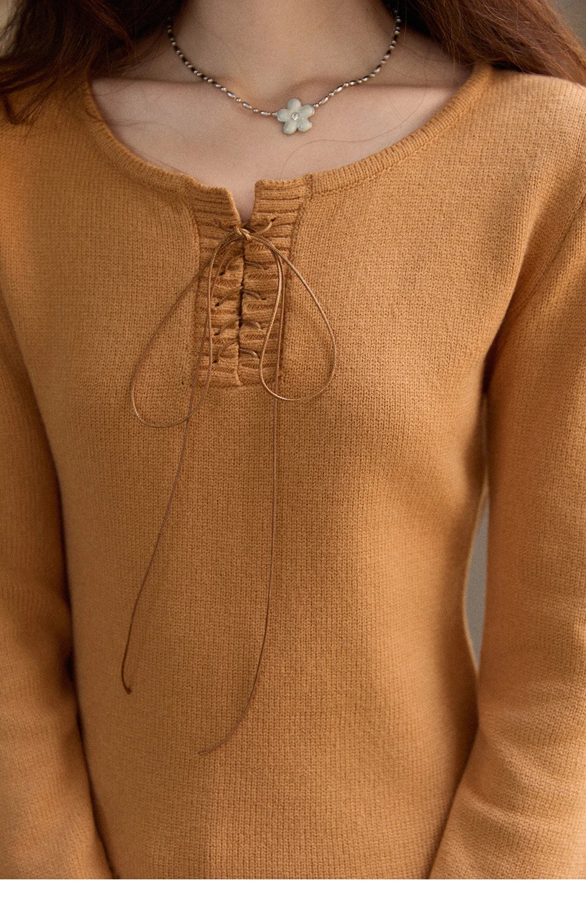 MISHOW Woman Beige Knit Top 2025 Winter Contrast Color French Style Hem Hollow Crochet Sweater Slim Long Sleeves Top MXE89Z2634