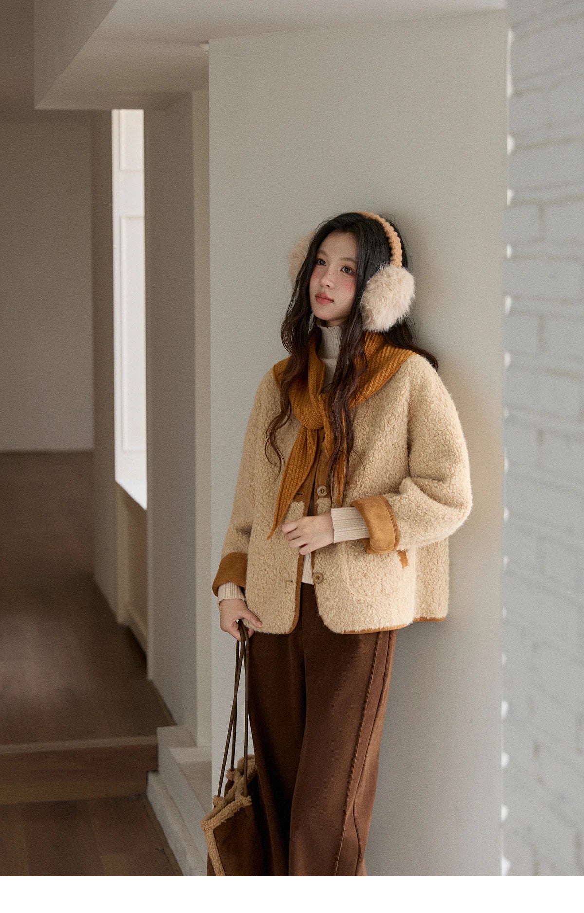 MISHOW Lamb Wool Jacket with Color Blocking Knitted Shawl for Women Winter 2025 Warm Thickened Fur One-piece Coats MXE91W0969