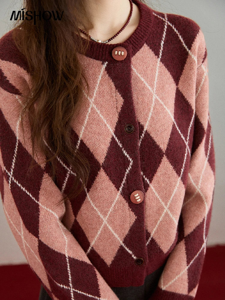 MISHOW Christmas Retro Diamond Grid Sweater Cardigan for Women 2025 Winter O-neck Contrasting Thick Knitted Sweaters MXE91Z2773