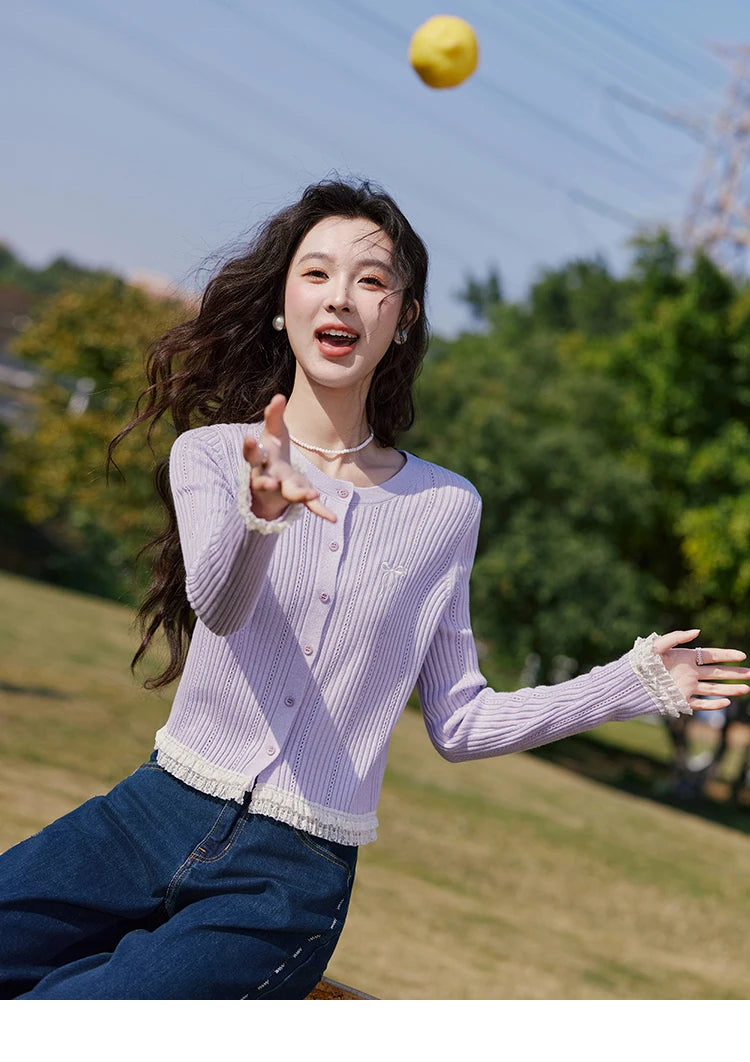 MISHOW Macaron Knitted Tops 2025 Spring Hollow Hook Flower Lace Splicing Tops Bow Embroidery O-neck Long Sleeve Tees MXE16Z1211