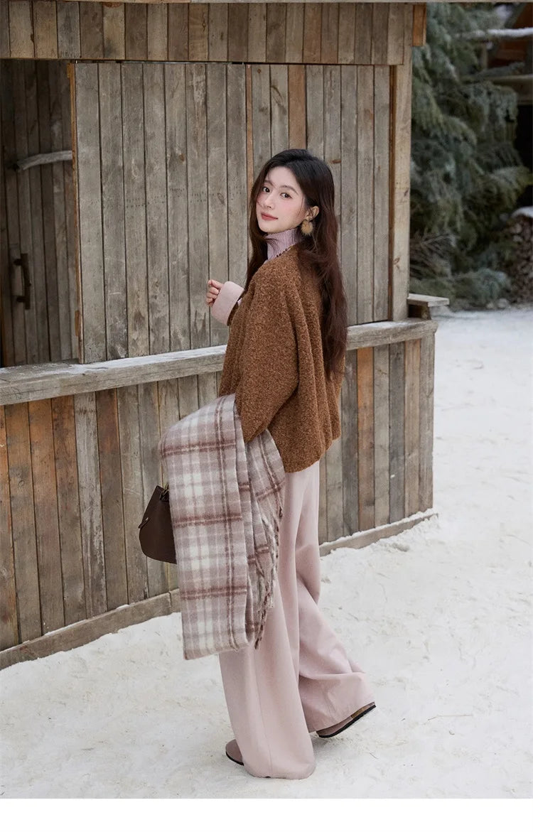 MISHOW Women's Brown Jacket 2025 Winter Retro Warm Round Neck Wool Quilted Coat Commute Short Loose Thick Coat Woman MXE87W0935