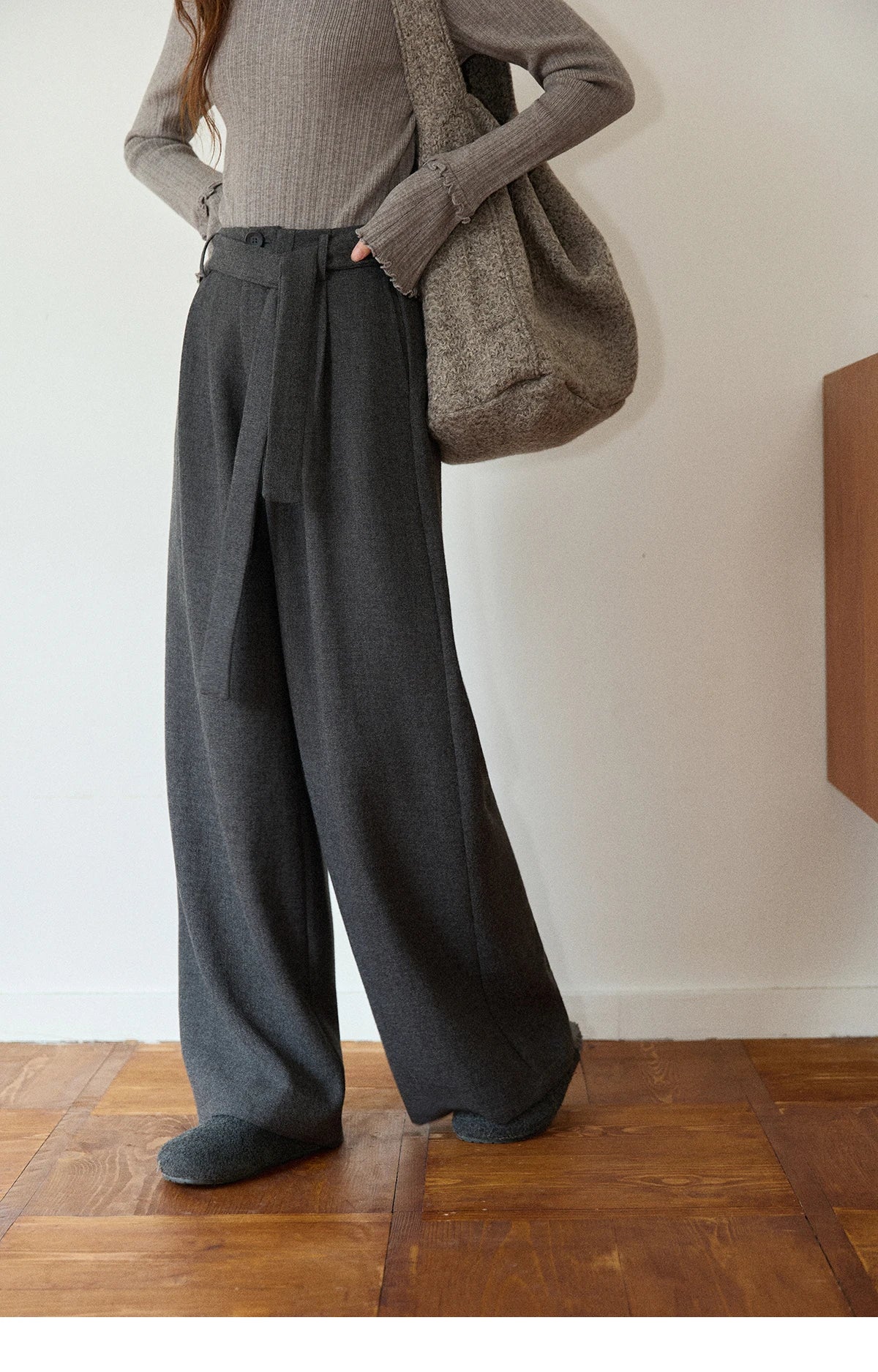 MISHOW Women's Winter Pants 2025 Retro Gray Wide-leg Pants Loose Warm Comfortable Commute Slim Trousers Woman Clothes MXE89K1099