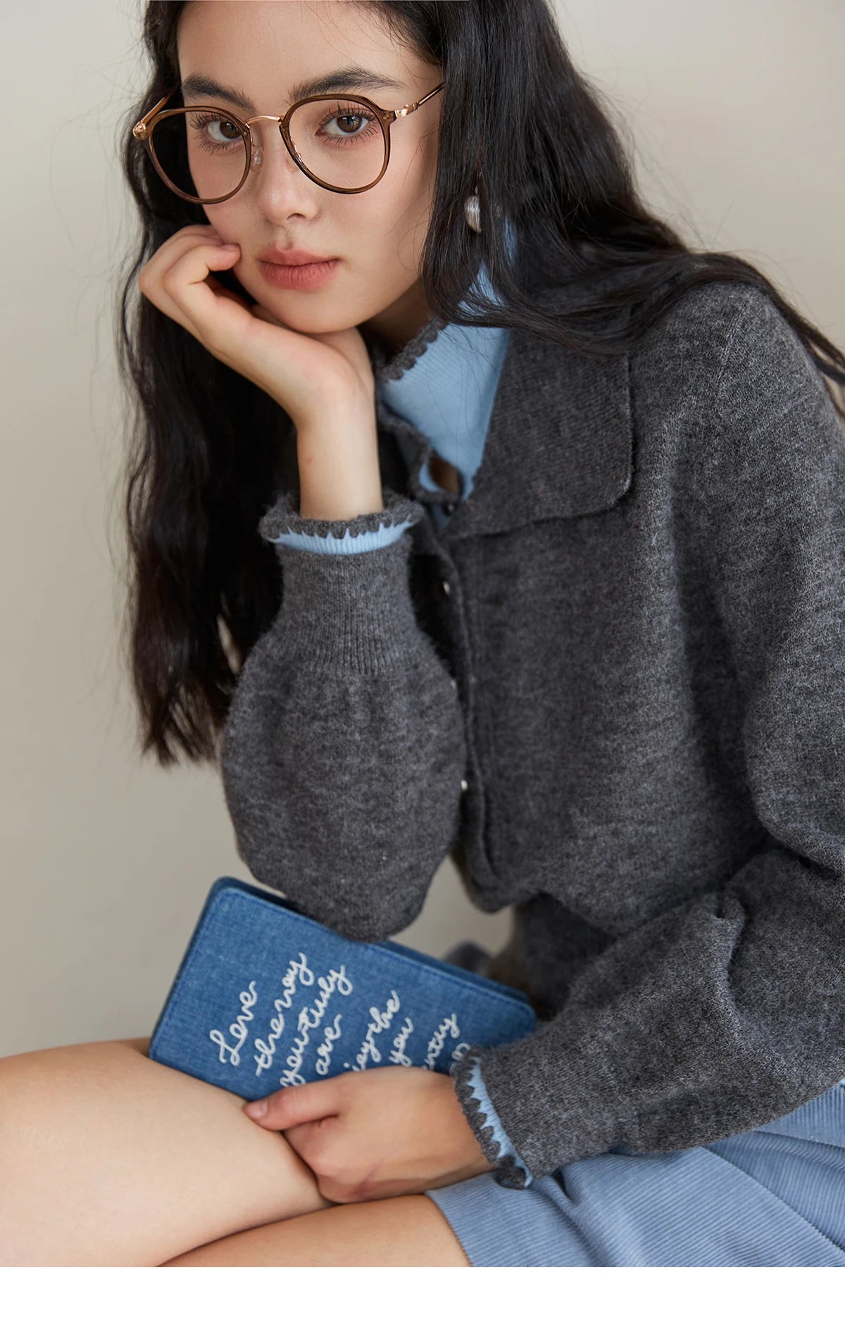 MISHOW Elegant Women's Sweaters 2025 Autumn Designer Knitted Double-layer Turn-down Collar Loose Long Sleeves Tops  MXE45Z2502