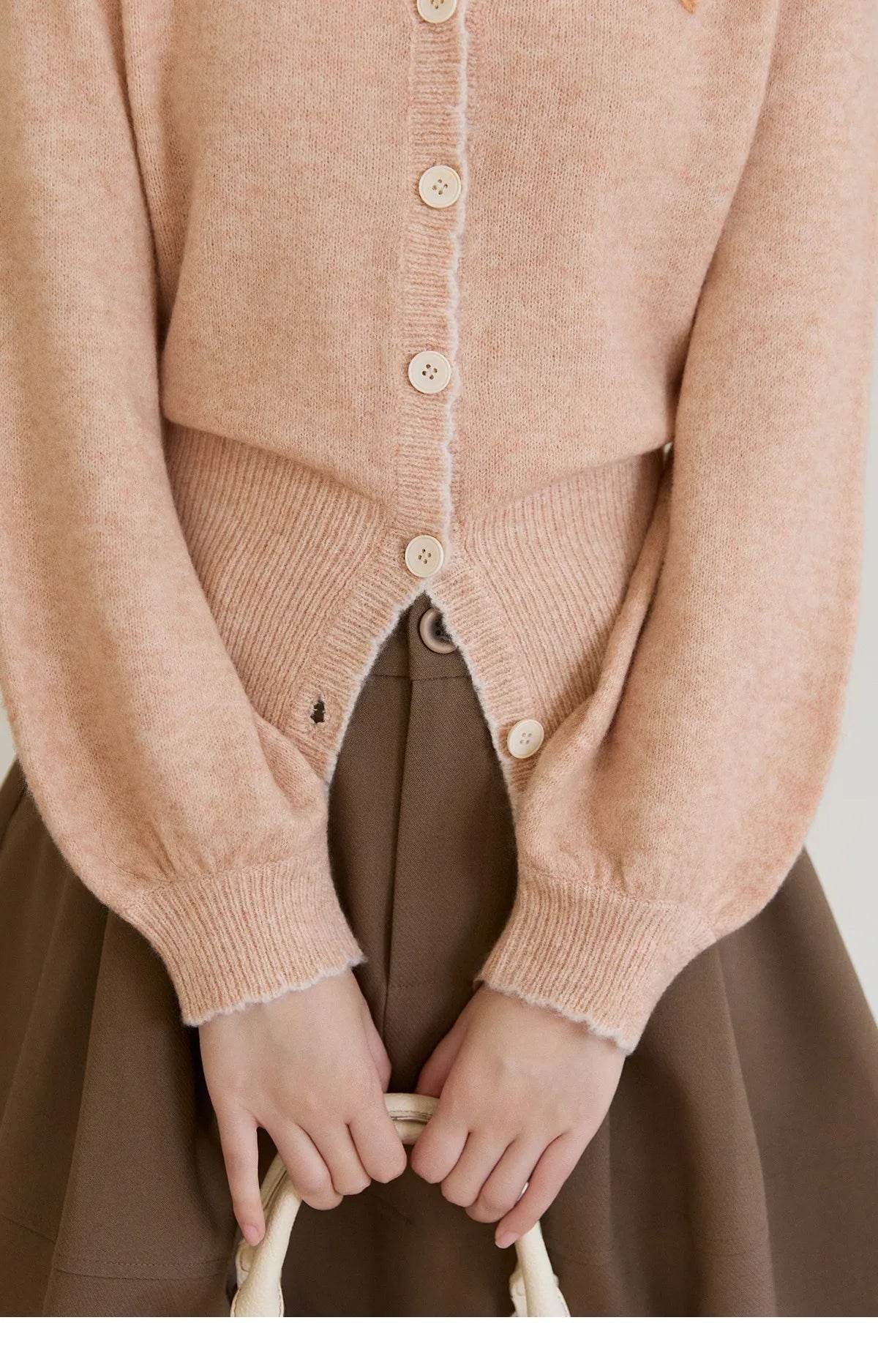 MISHOW Women's Floral Embroidery Knitted Cardigan 2026 Spring V-Neck Casual Short Tops Elegant Slim Knitted Sweater MXF11Z2917