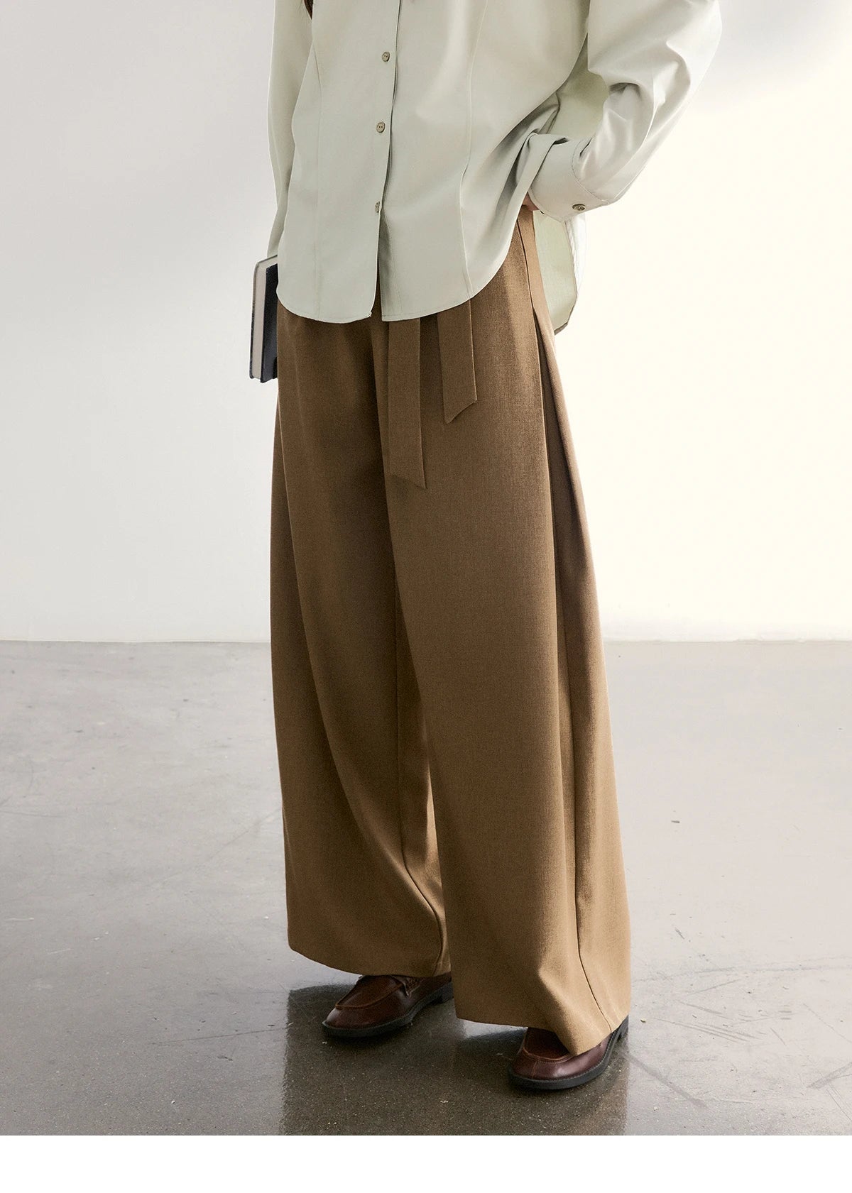 MISHOW Women's Strap Design Brown Wide Leg Pants Spring High Waist Back Elastic Waist Pants Casual Loose Trousers MXF11K1134