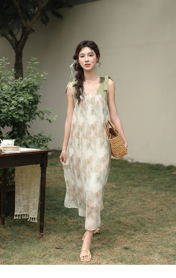 MISHOW French Lazy Suspender Floral Chiffon Dress 2024 Summer Fairy Seaside Vacation Dress V Neck A-LINE Dresses MXD28L1862