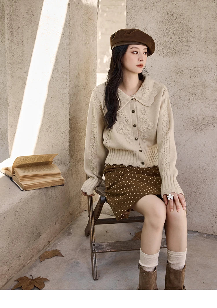 MISHOW Embroidered Sweater Women’s French Retro Doll Collar 2024 Fall Winter New Casual Long-sleeved Knit Sweater Top MXD35Z0895