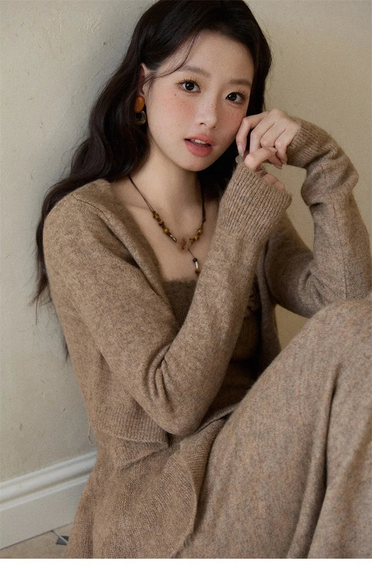 MISHOW Khaki Knitted Three-Piece Winter Set for Woman RetroThree-Dimensional Floral Camisole Cardigan Wide-Leg Pants MXE87T1449