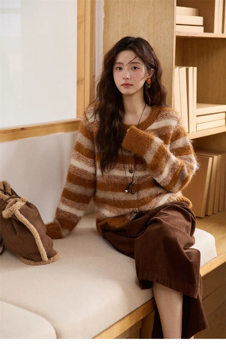 MISHOW Women's Cardigan Wool 2025 Winter Retro Striped Round Neck Long Sleeved Knitted Top Warm Comfortable Cardigan MXE87Z2723