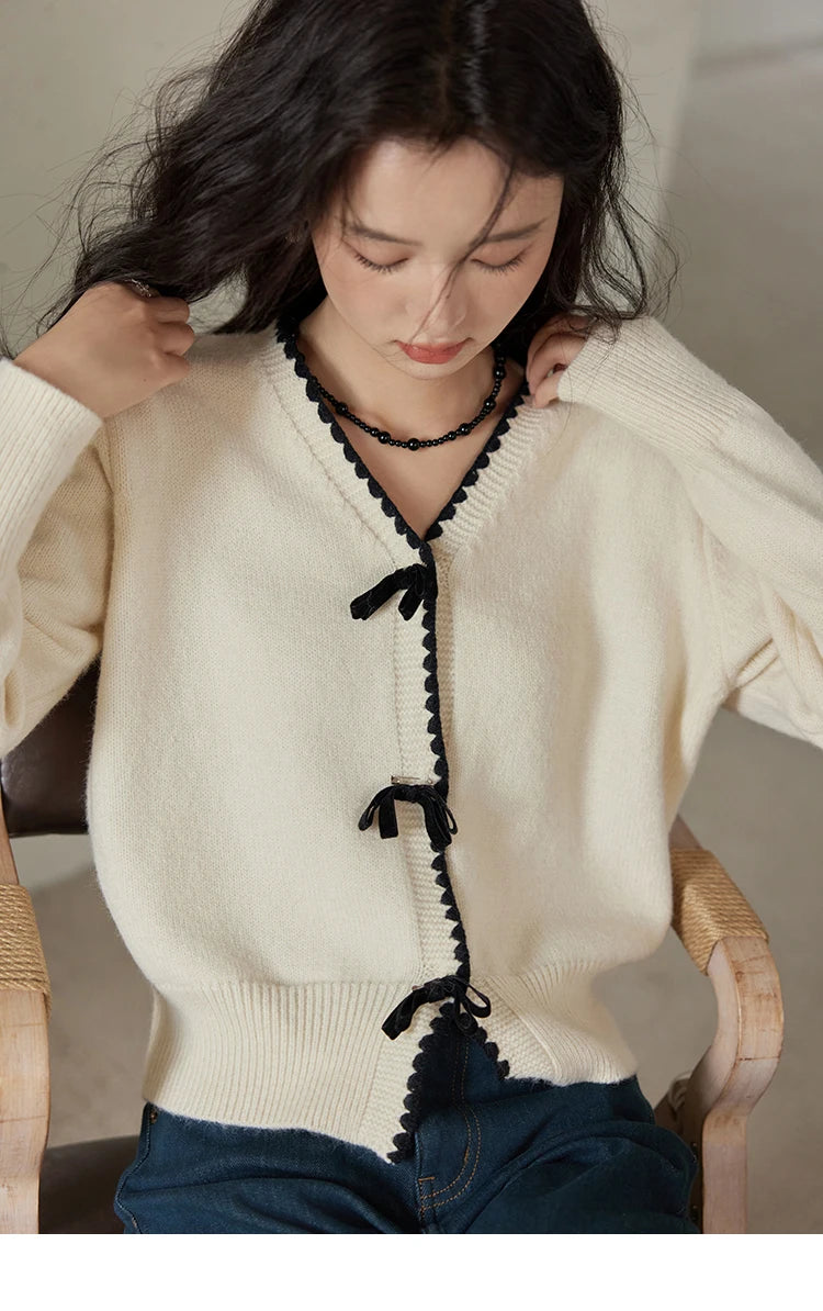 MISHOW Simple Knitted Cardigan Women V-Neck Single Breasted Bow Sweater Jacket Elegant French Long Sleeve Knitted Top MXD34Z0938