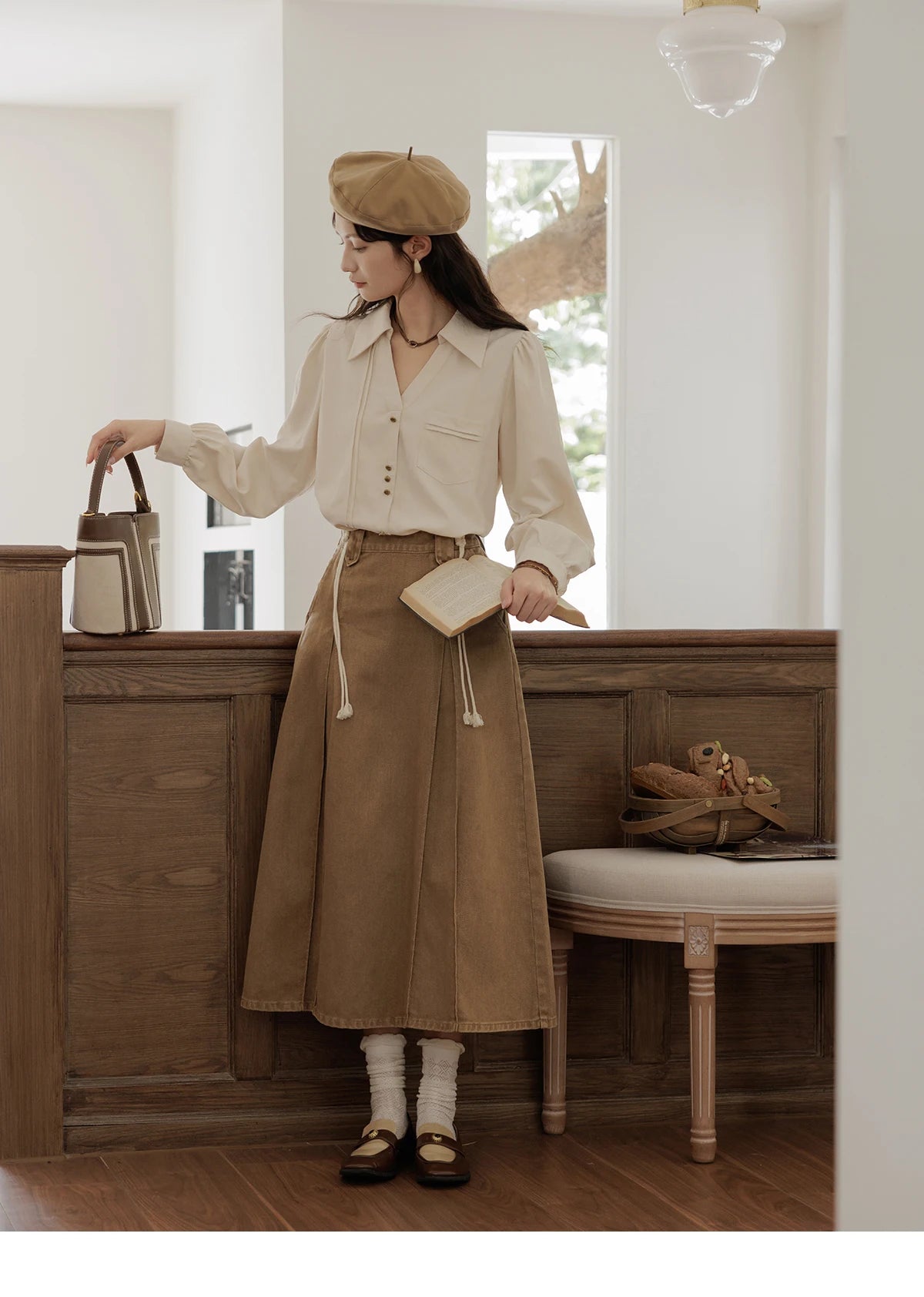 MISHOW Women's Long Sleeved Shirt 2024 Autumn French Minimalist Lapel V Neck Commuter Shirt Retro Button Office Lady MXD43C0306