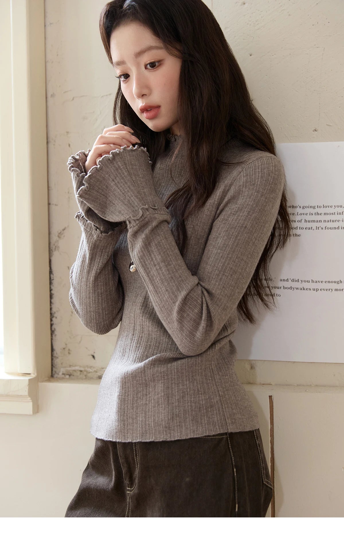 MISHOW Women's Long Sleeve Top 2025 Autumn New Casual Solid Turtleneck Slim Knit Wood Ear Edge Trumpet Sleeve Top MXE51Z2552