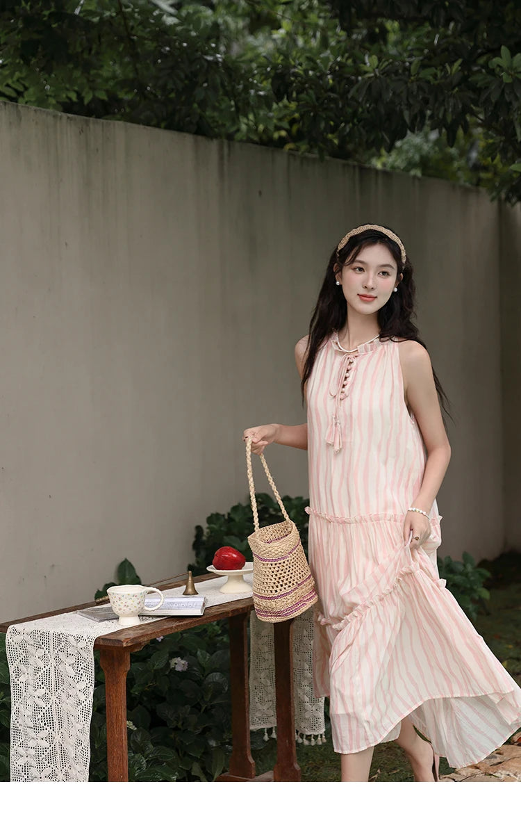 MISHOW Hanging Neck Striped Dress for Women 2024 Summer French Tea Break Camisole Dress Sweet Vacation Long Dresses MXD30L1951