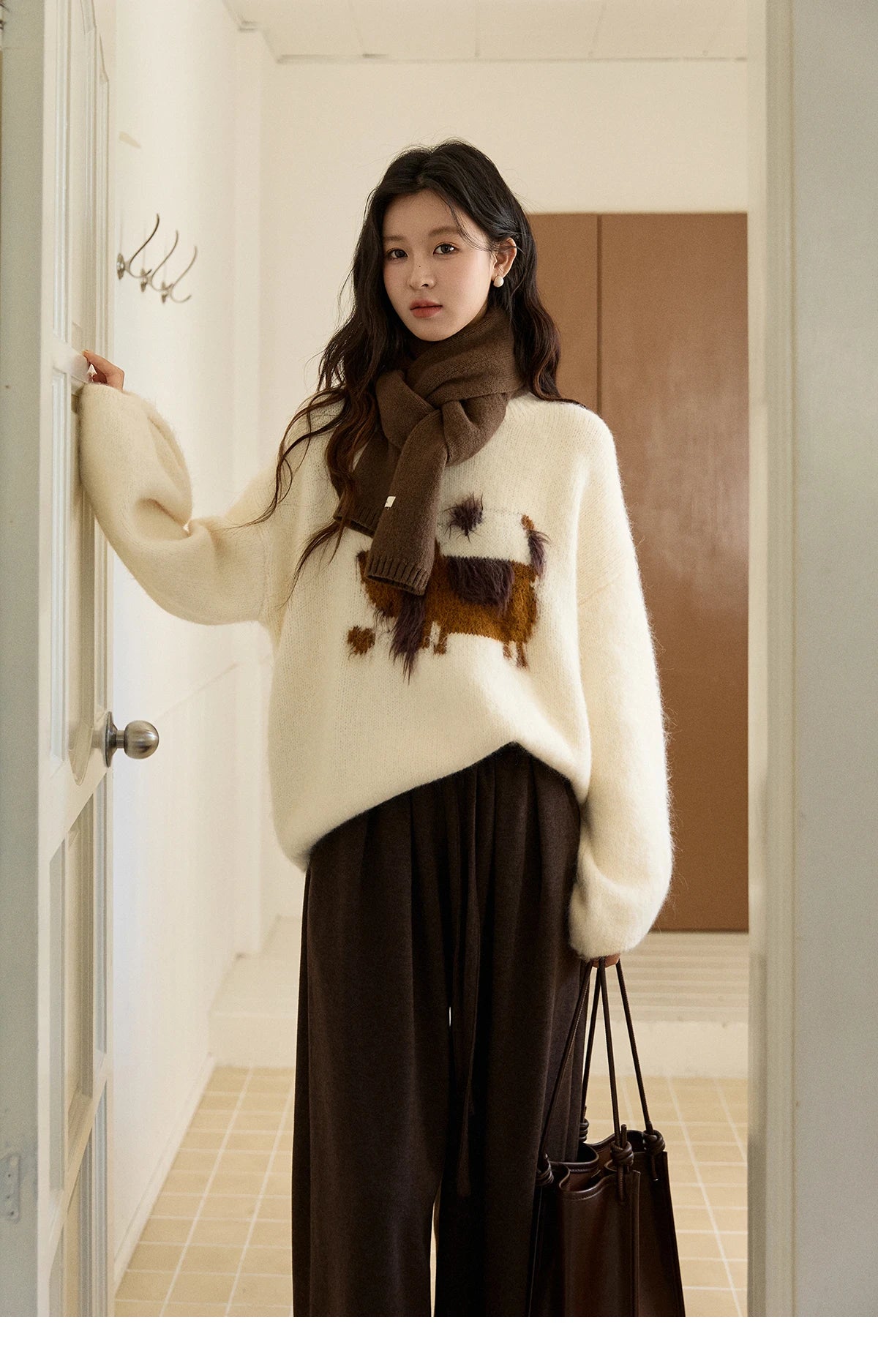 MISHOW Women's Solid Knitted Sweater 2025 Autumn Winter Dog Pattern Jacquard Crew Neck Fluffy Warm Loose Pullover Top MXE94Z2988