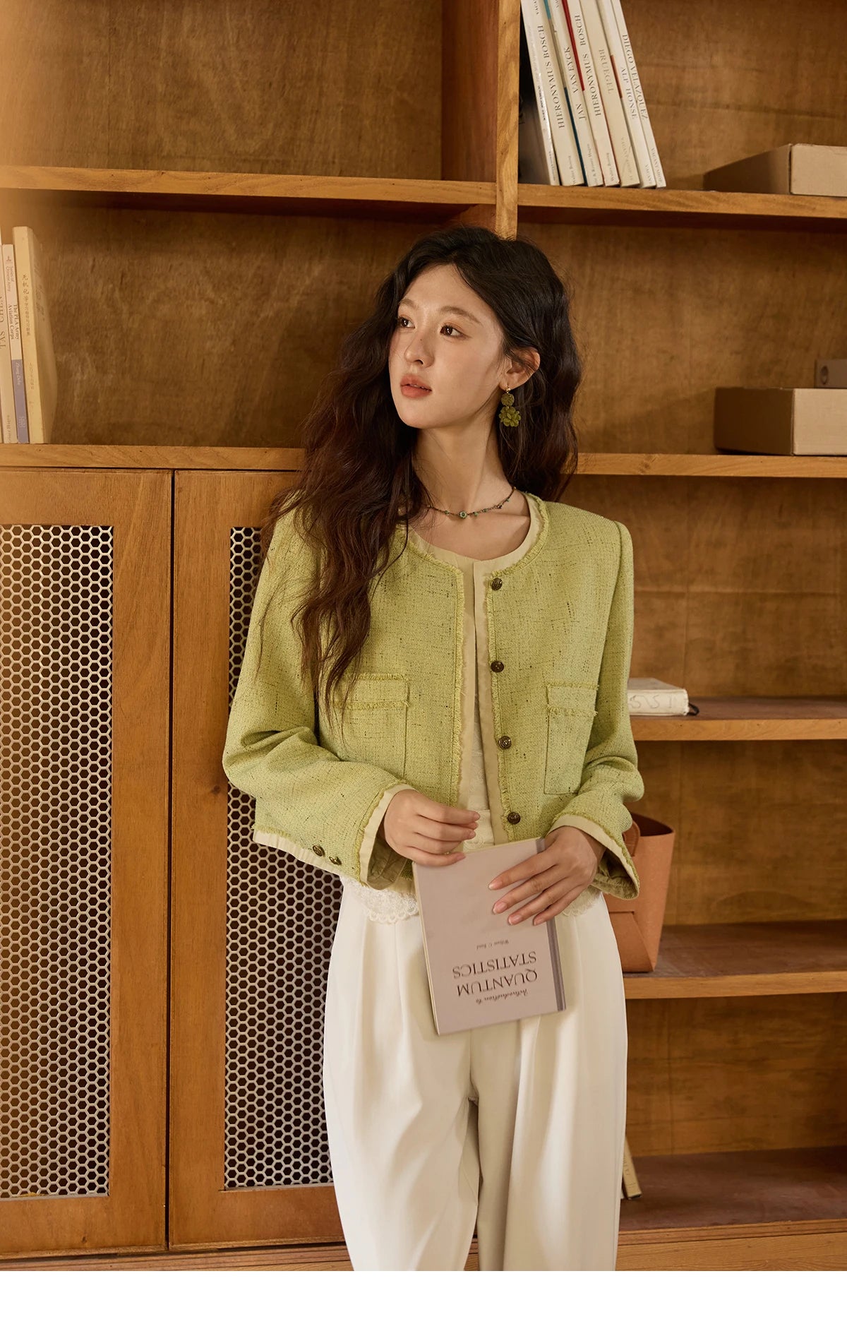 MISHOW Green Fragrant Short Coat 2025 Autumn Korean Single Row Metal Buttons Jackets Symmetric Pocket Commuter Top MXE41W0796