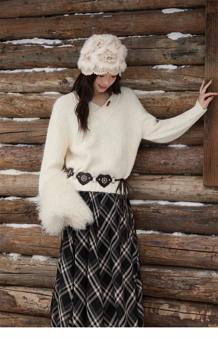 MISHOW  Luxury Women Sweaters 2025 Winter Elegant V-neck Thick Pullovers Retro Ribbed Cuff Versatile Long-sleeved Top MXE87Z2755