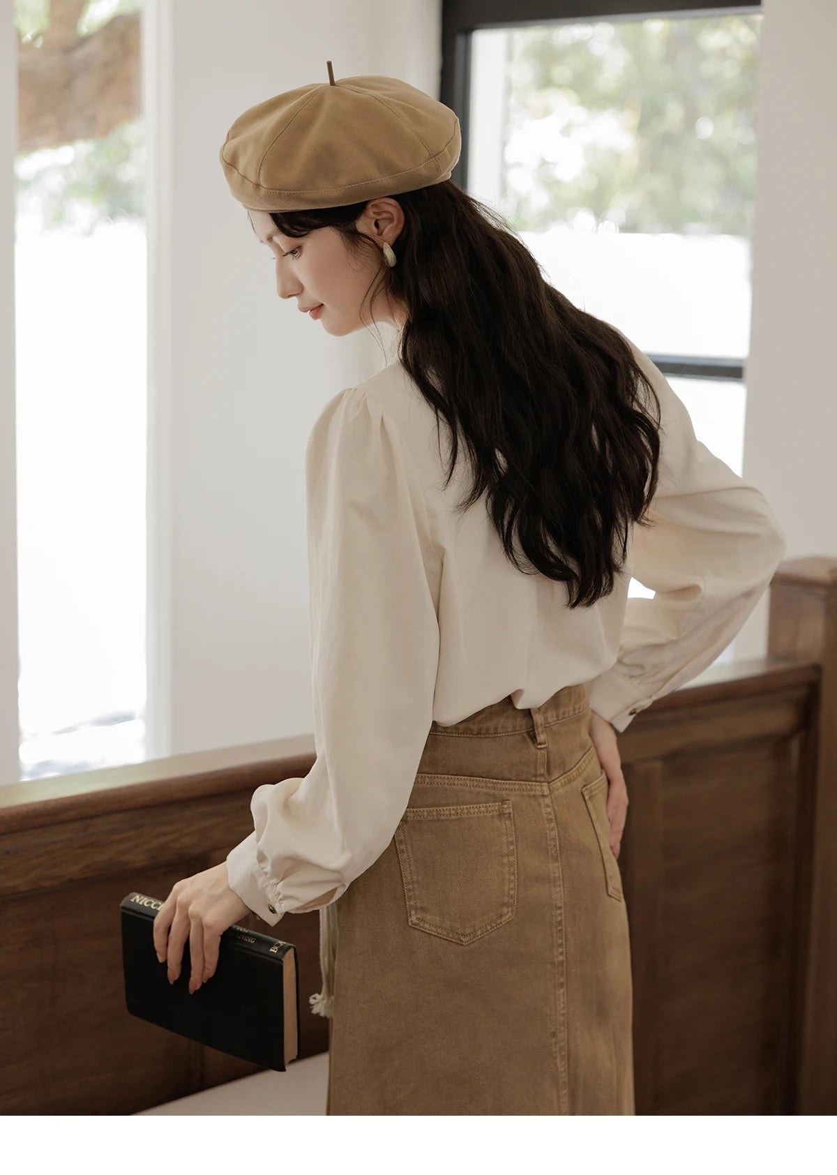 MISHOW Women's Long Sleeved Shirt 2024 Autumn French Minimalist Lapel V Neck Commuter Shirt Retro Button Office Lady MXD43C0306
