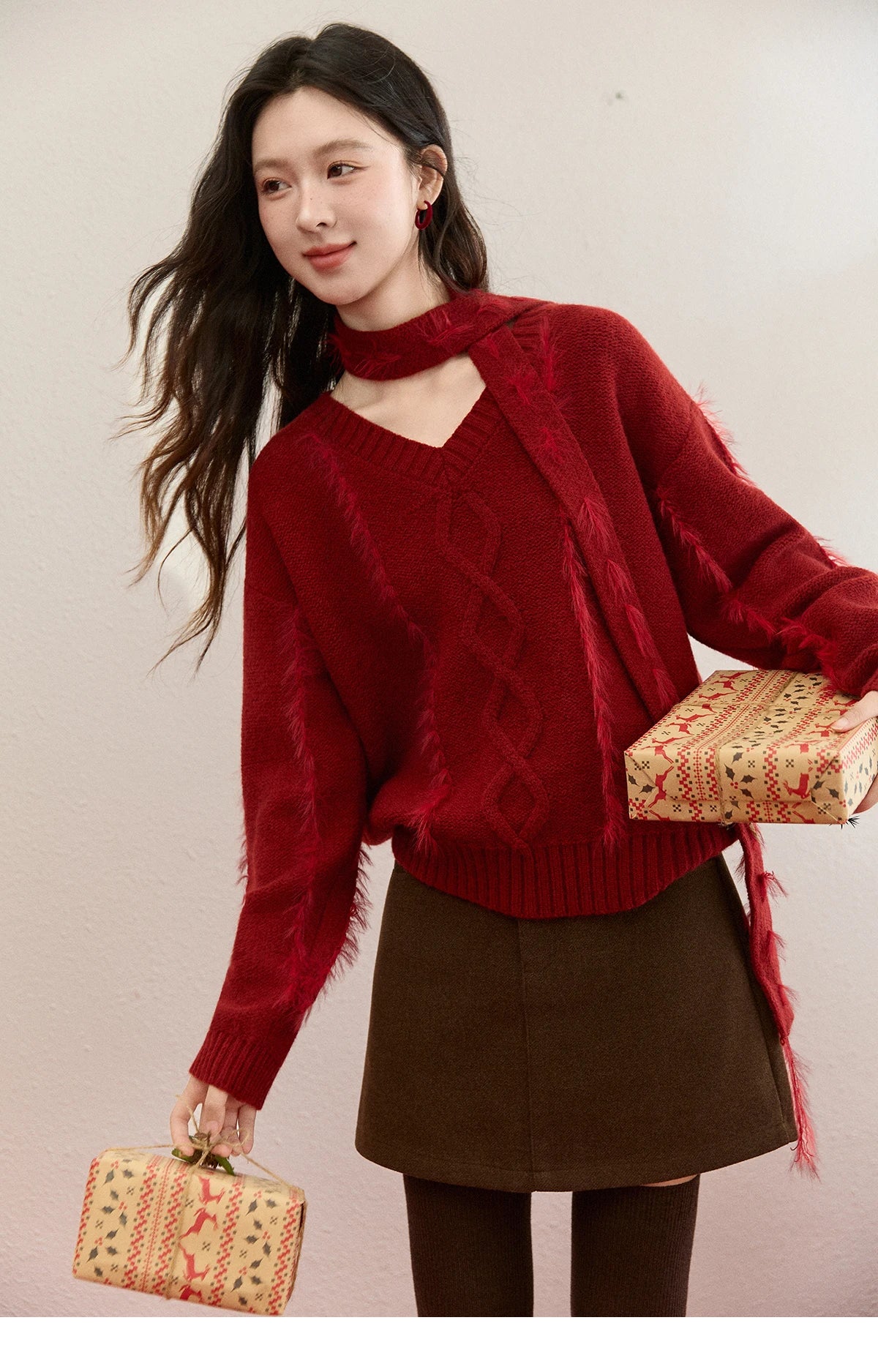 MISHOW Christmas Knitted Sweater Women 2025 Winter Burgundy V-neck Loose Tops Mink Fur Tassel with Scarf Tie Sweaters MXE93Z2809