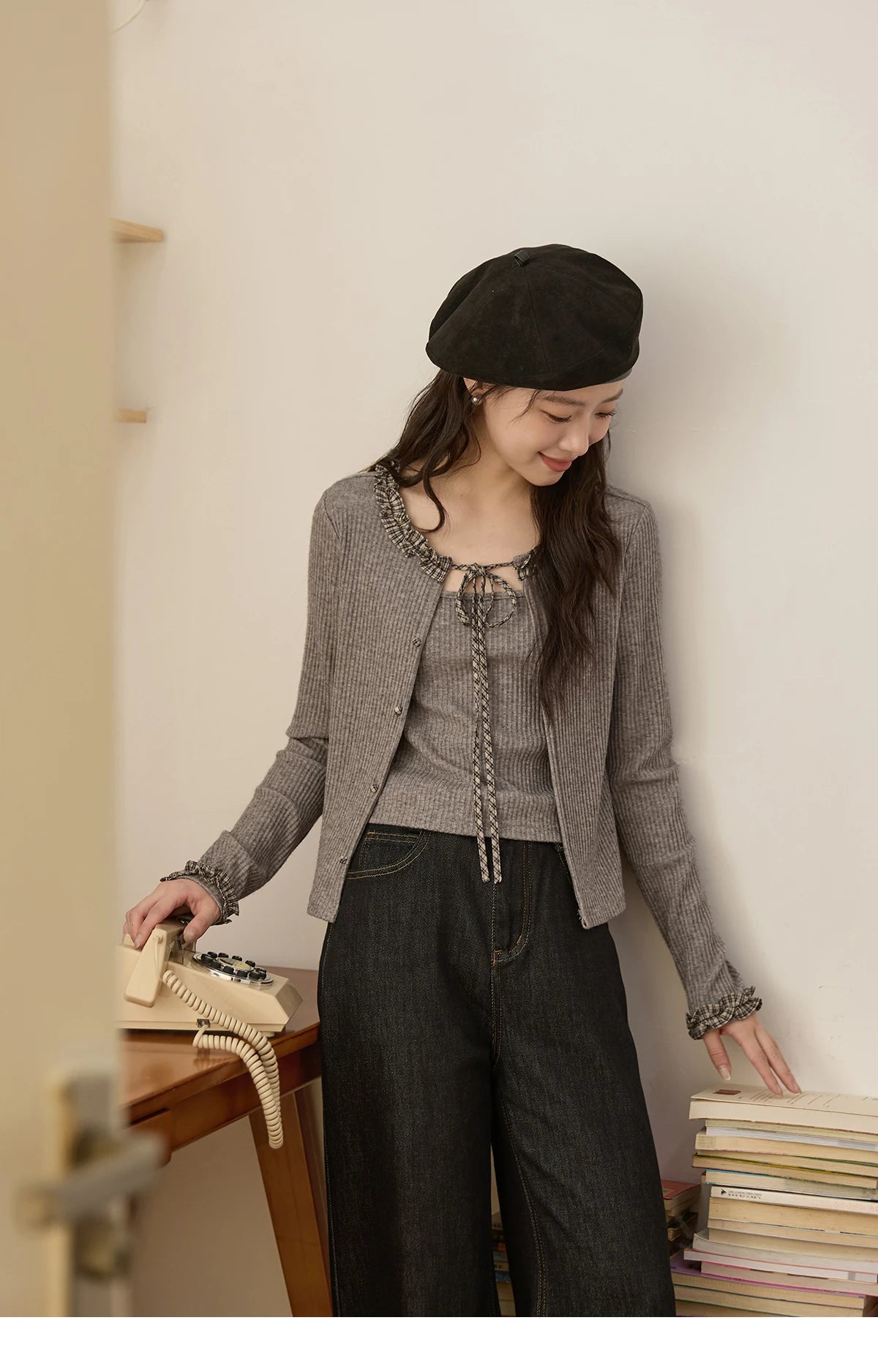 MISHOW Plaid Black Fungus Edge Tied Knitted Sweater for Women Autumn 2025 Pit Striped Knitted Fake Two-piece Top MXE44Z1361