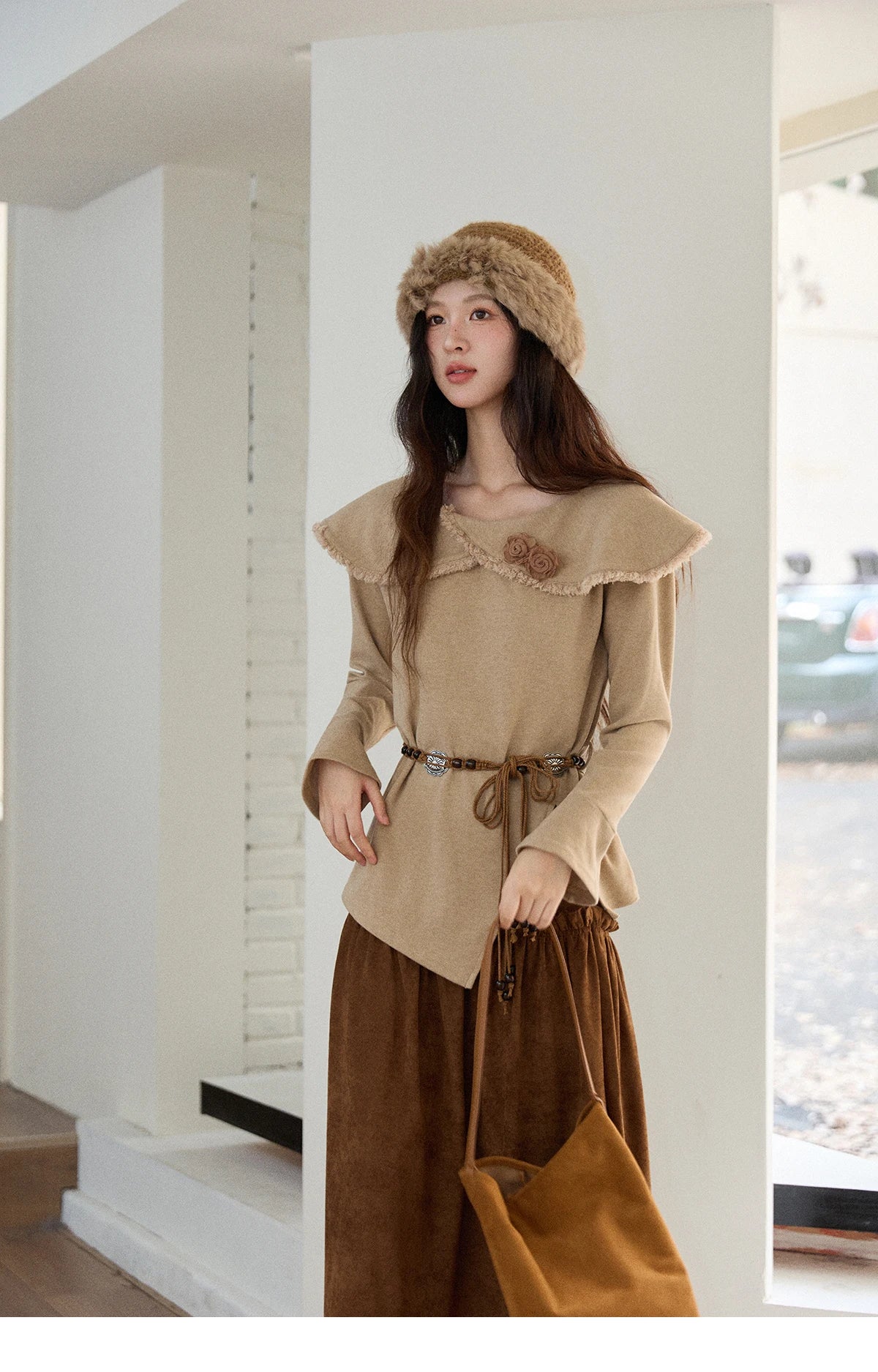 MISHOW  Women's Long-sleeved Tops 2025 Winter Retro Brown Three-dimensional Flower Decoration Round Neck Knitted Tops MXE51Z2593