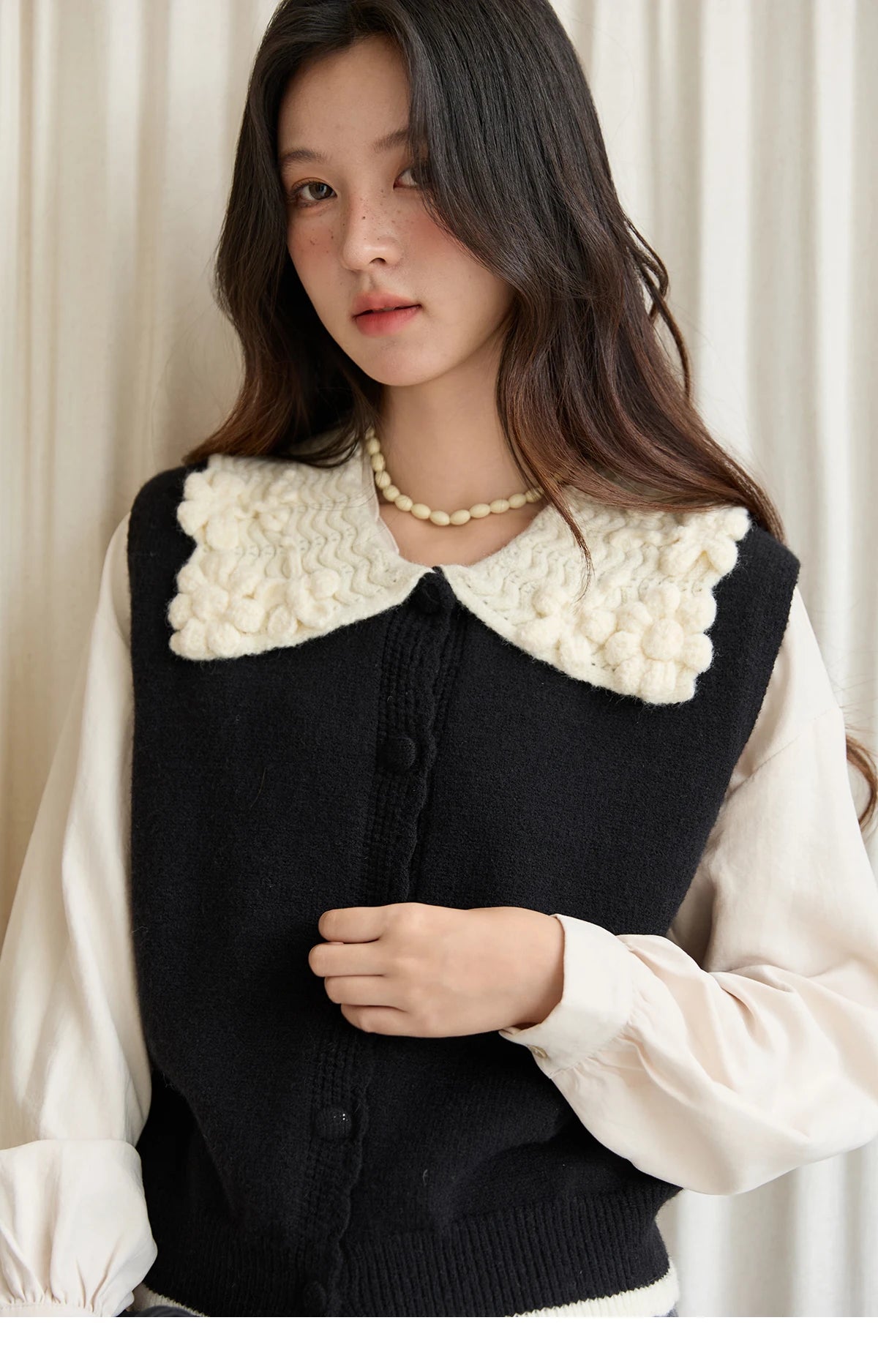Mishow Black Peter Pan Collar Knitted Vest MXE45Z2484