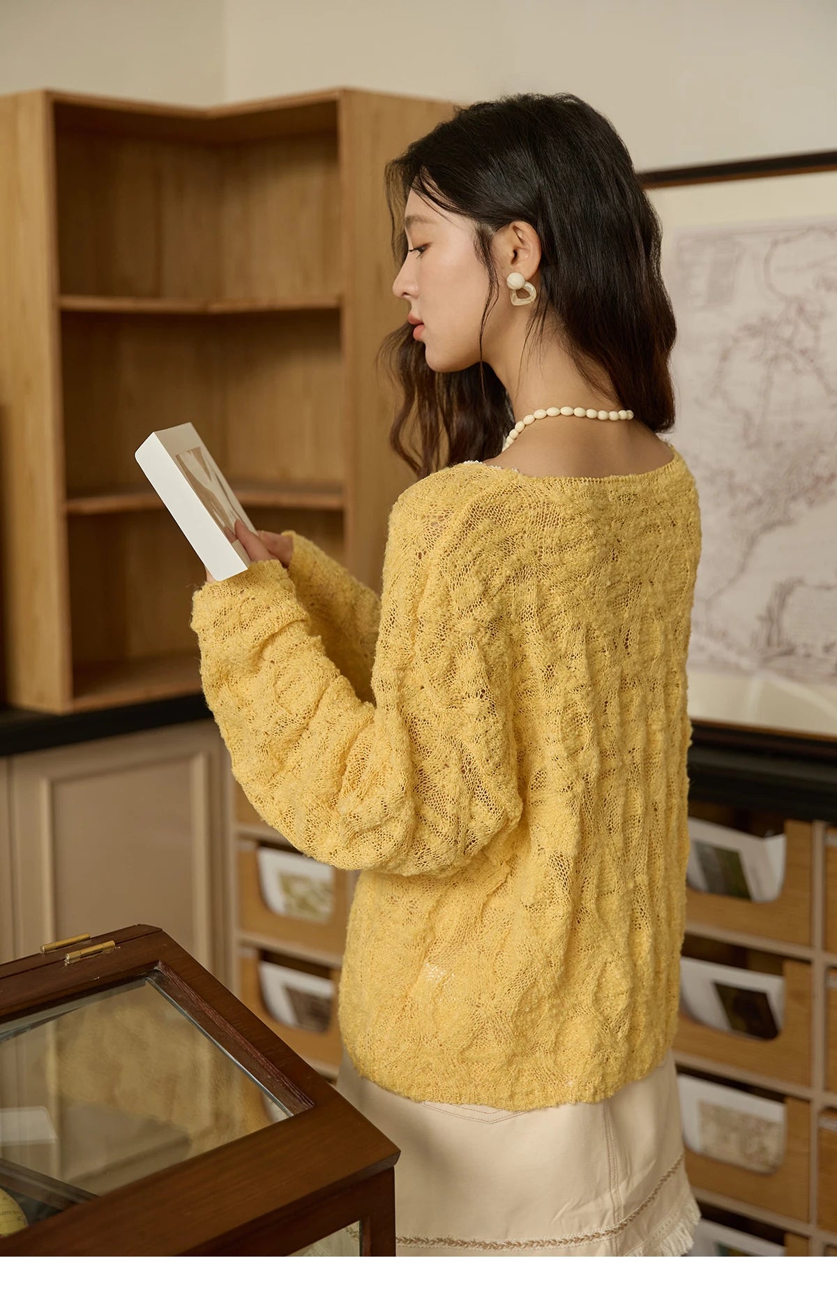 MISHOW Bamboo Loop Yarn Knitted Sweater for Women Autumn 2025 Hollow V-neck Lace Sweater Casual Solid Pullovers Tops MXE43Z1349