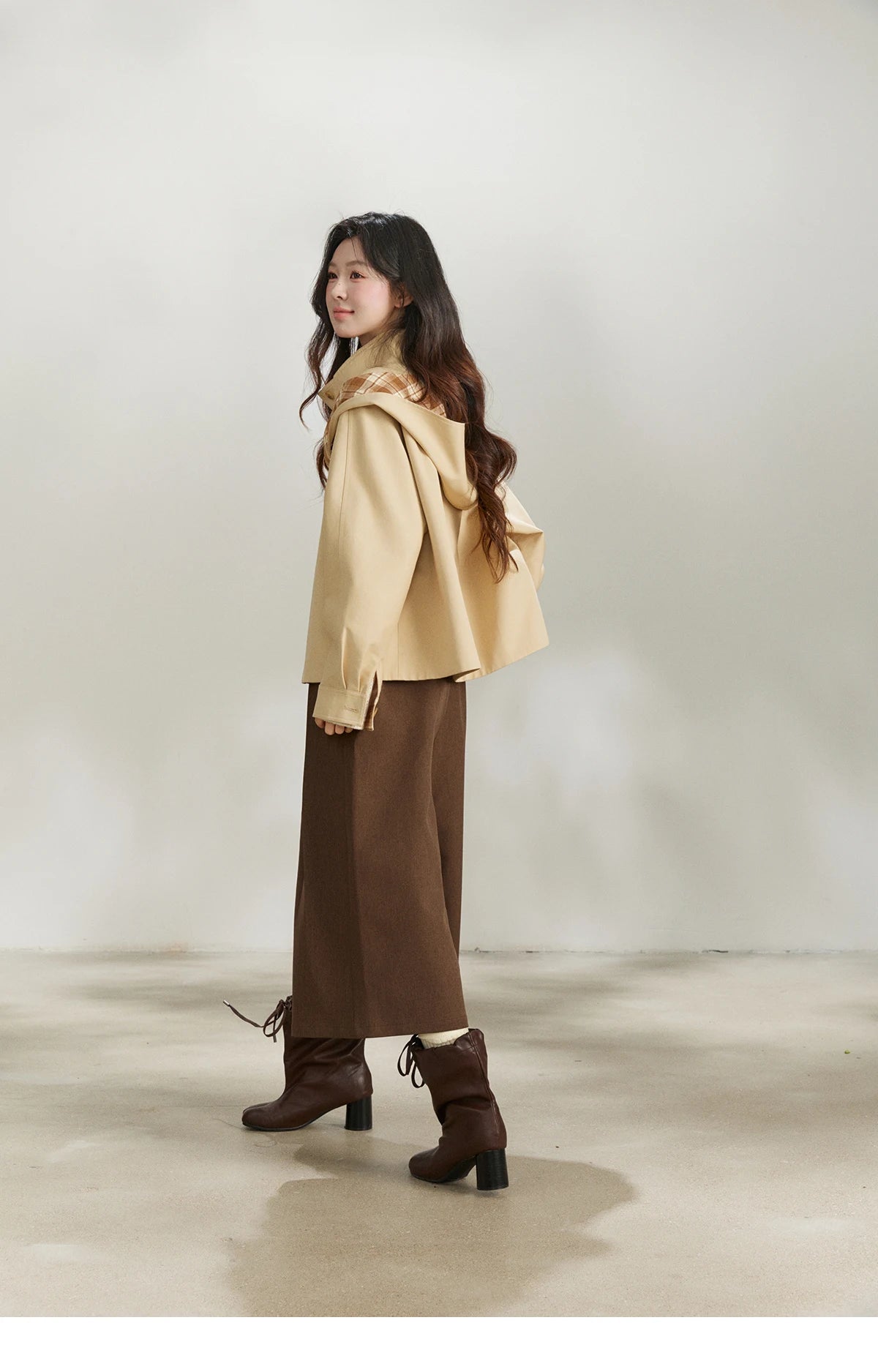 MISHOW Women's Khaki Cropped Trench Coat Spring Lapel Stand Collar Coats Removable Plaid Cap Casual Loose Jacket MXF108W1003