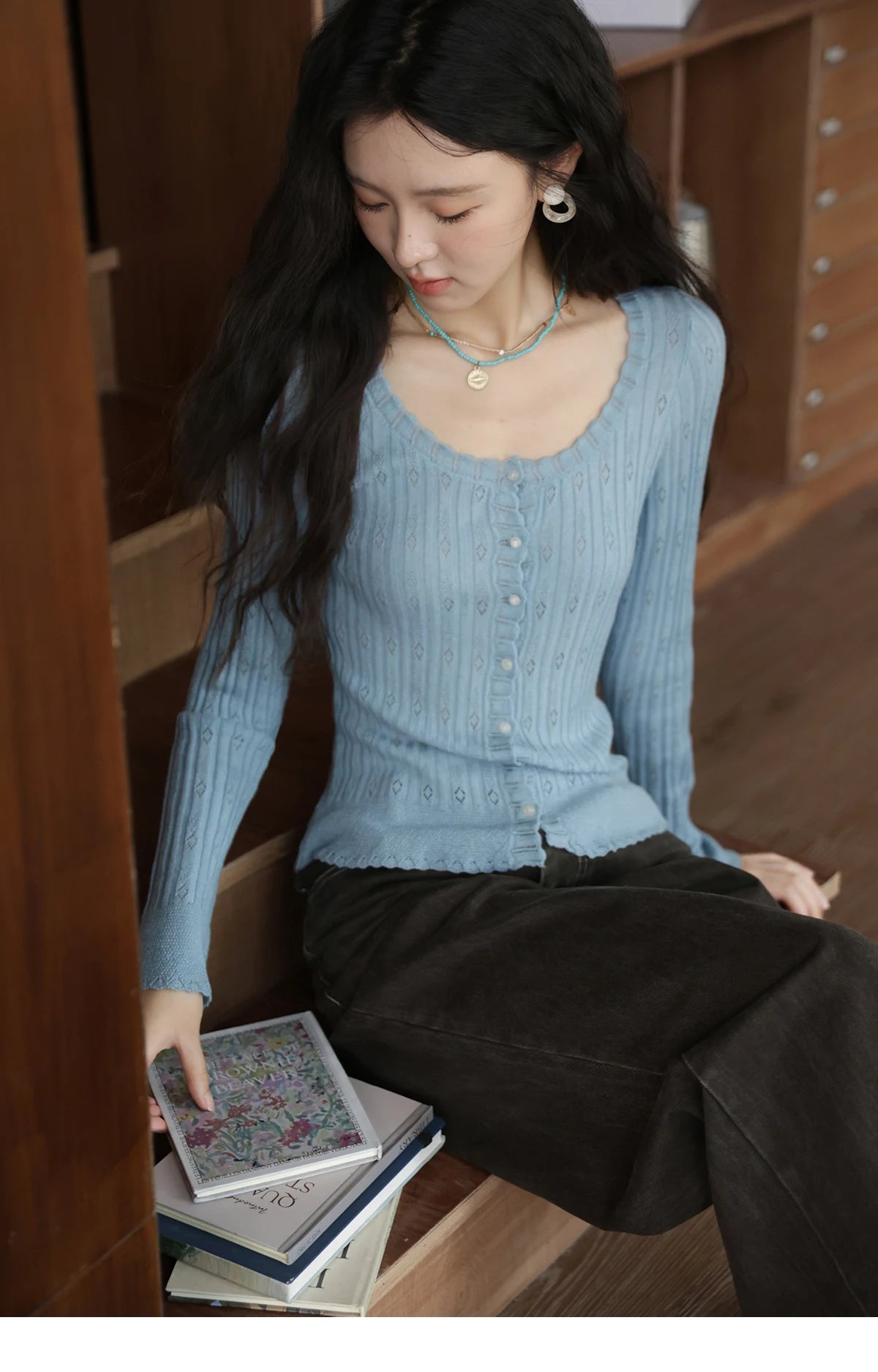 MISHOW Pit Stripe Thin Knitted Sweater for Women Autumn 2025 French Retro Round Neck Cardigan Temperament Casual Top MXE42Z1374