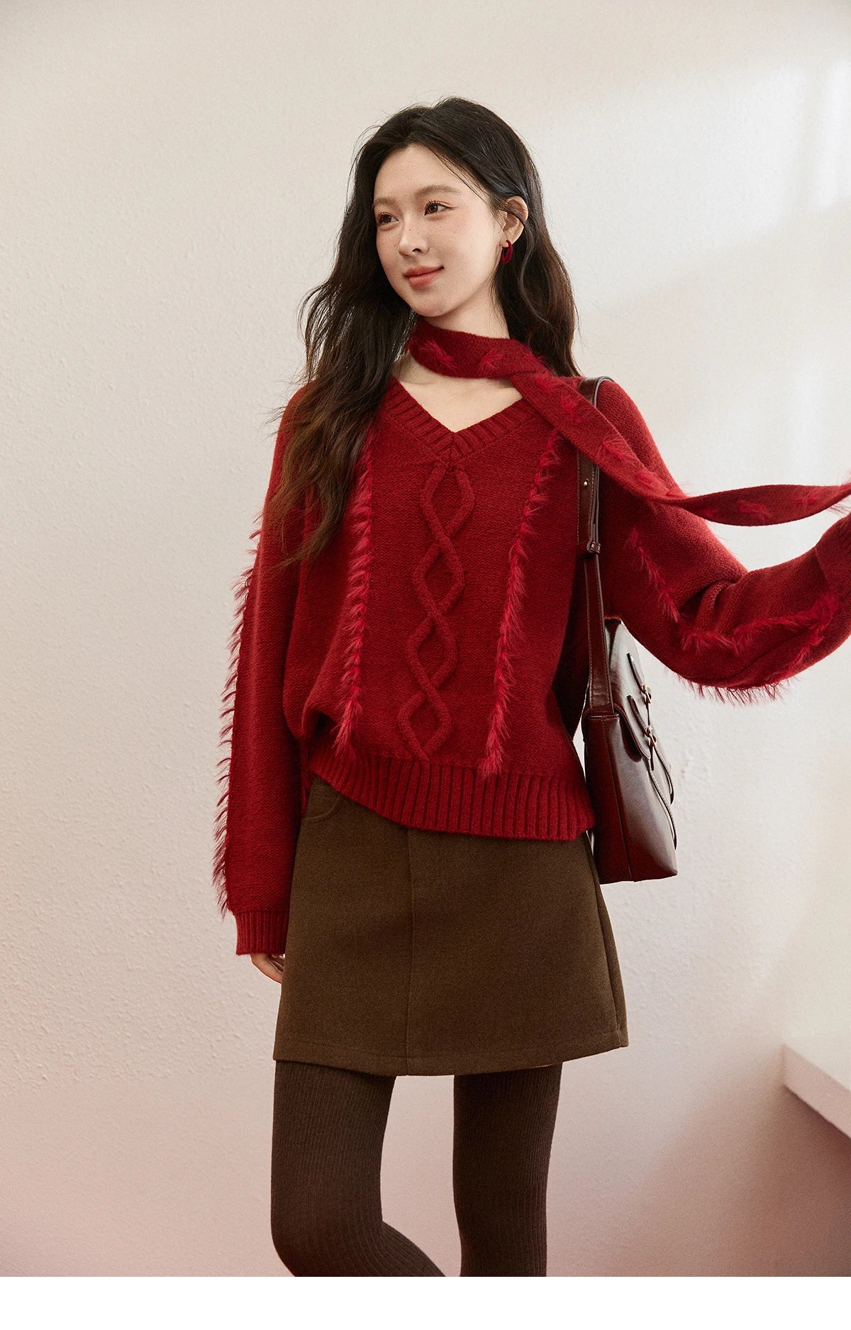 MISHOW Christmas Knitted Sweater Women 2025 Winter Burgundy V-neck Loose Tops Mink Fur Tassel with Scarf Tie Sweaters MXE93Z2809
