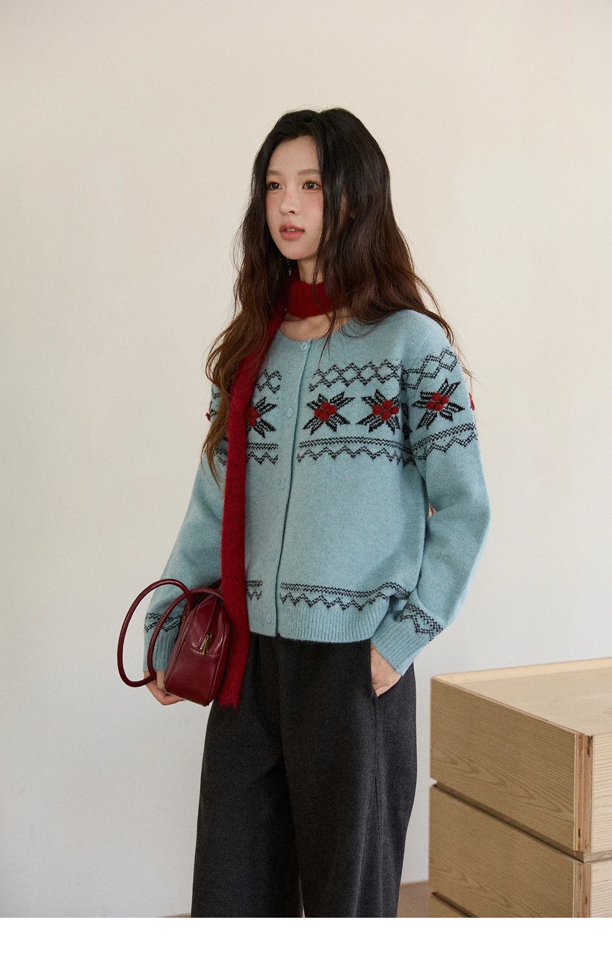 MISHOW Women's Geometric Jacquard Fair Isle Sweater 2025 Winter Retro Blue O-Neck Single-breasted Commuter Cardigan MXE86Z2734