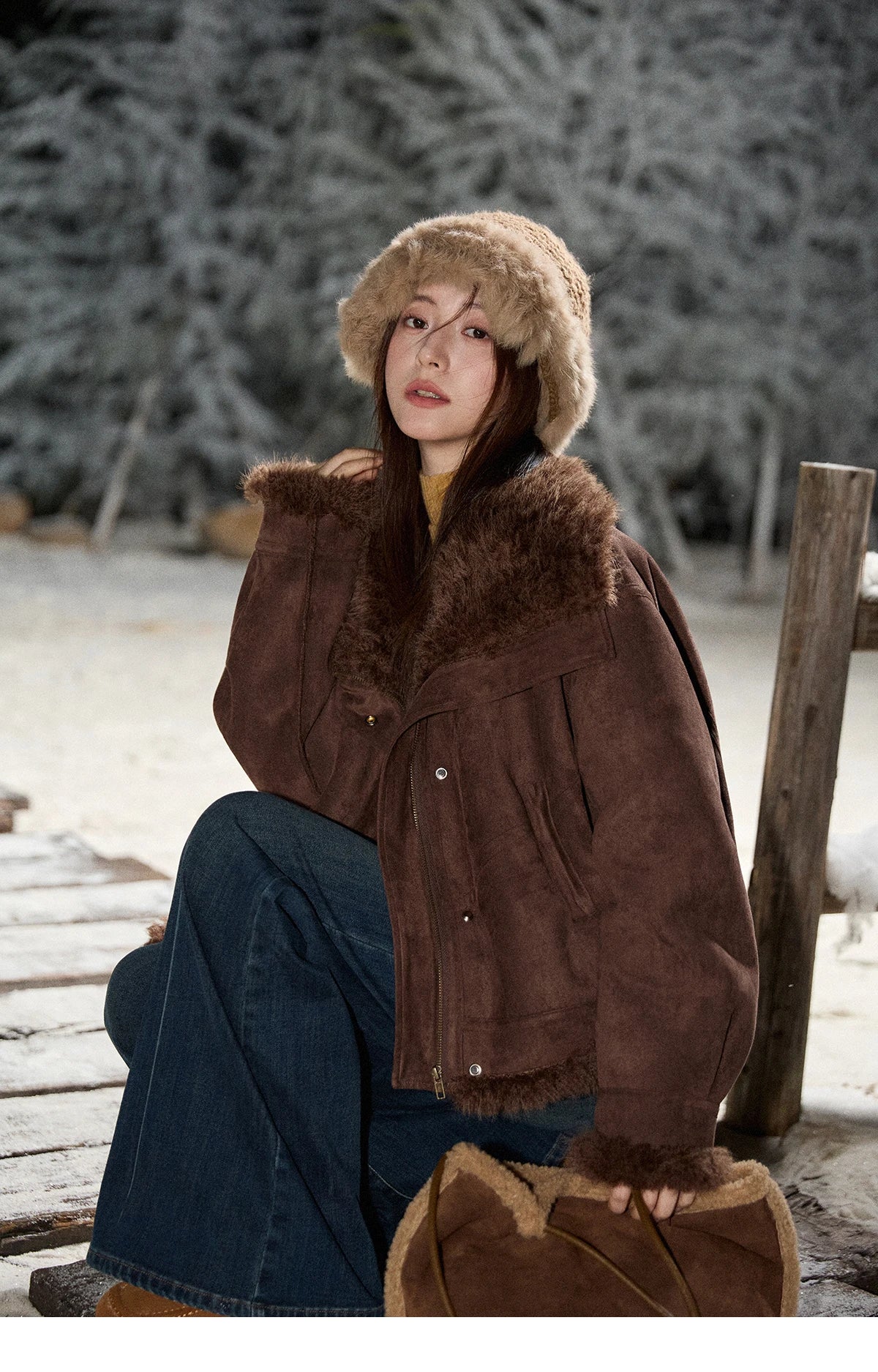 MISHOW Women's Blue Jacket 2025 Winter Blue Plush Turn-down Collar Zip-up Coat Fashion Casual Warm Loose Coat Woman  MXE87W0917