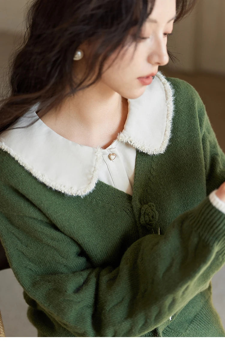 MISHOW Cardigan V-neck Women Three-Dimensional Flowers 2024 Fall Gentle Soft Knitted Sweaters Women Short Tops MXD36Z0894