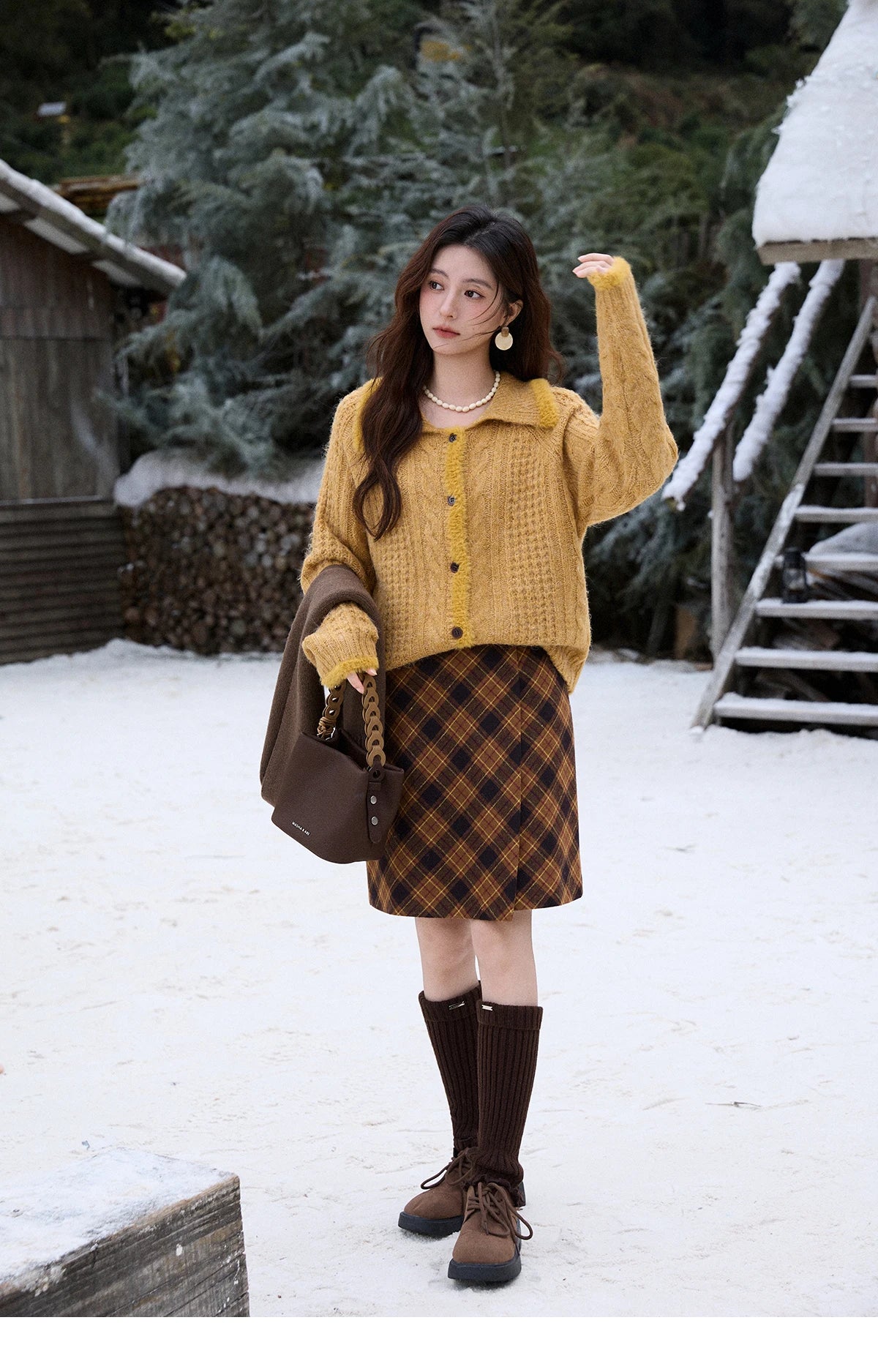 MISHOW Retro Plaid Brushed Skirt for Women Winter 2025 High Waist Slim Thick Skirt Side Invisible Zipper Warm Skirts MXE91B2457