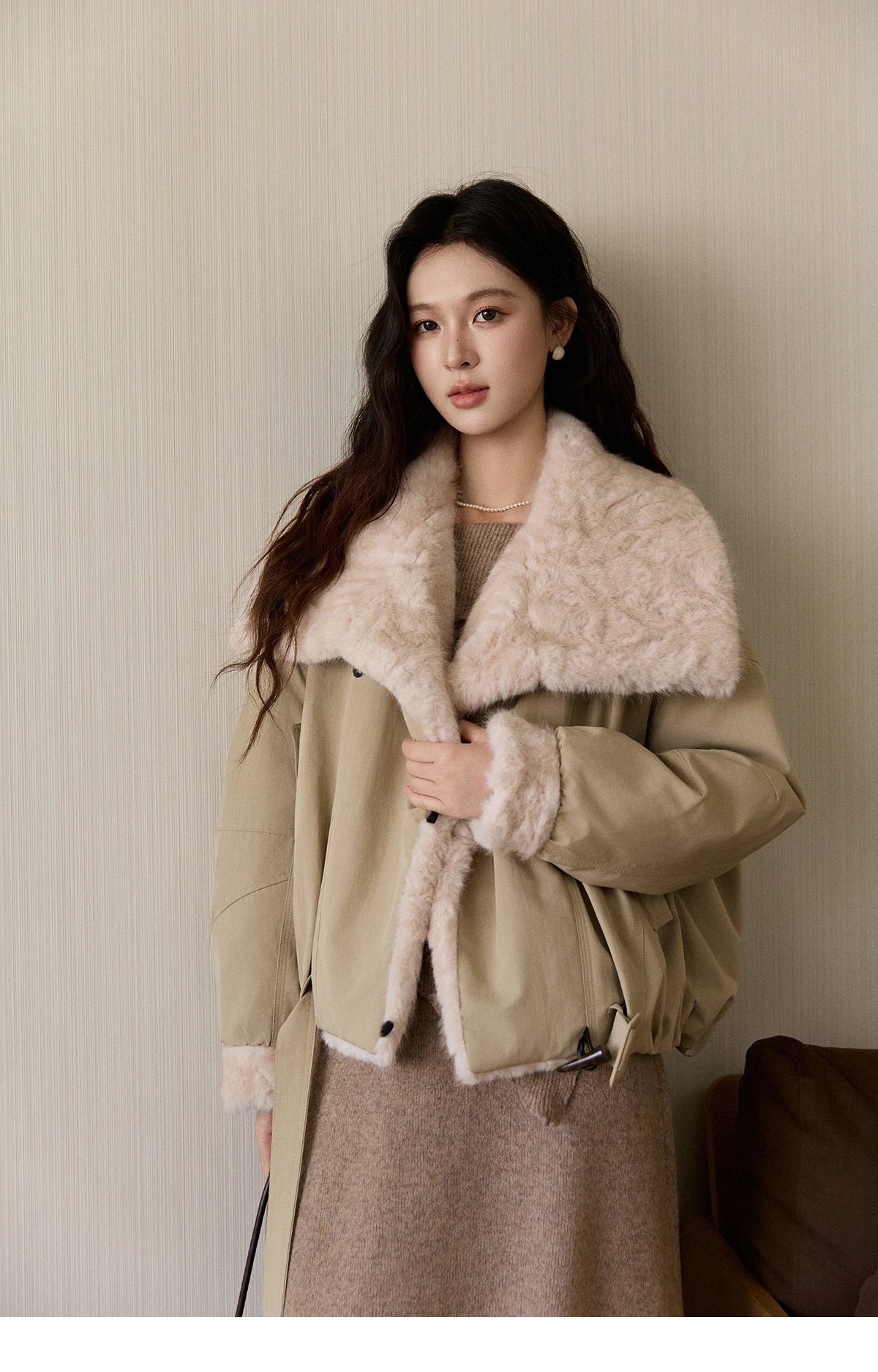 MISHOW Women's Parka Down Jacket Winter Large Lapel Fur Collar Horn Button Coat Thick Warm Loose Padded Outerwear MXE94W1046