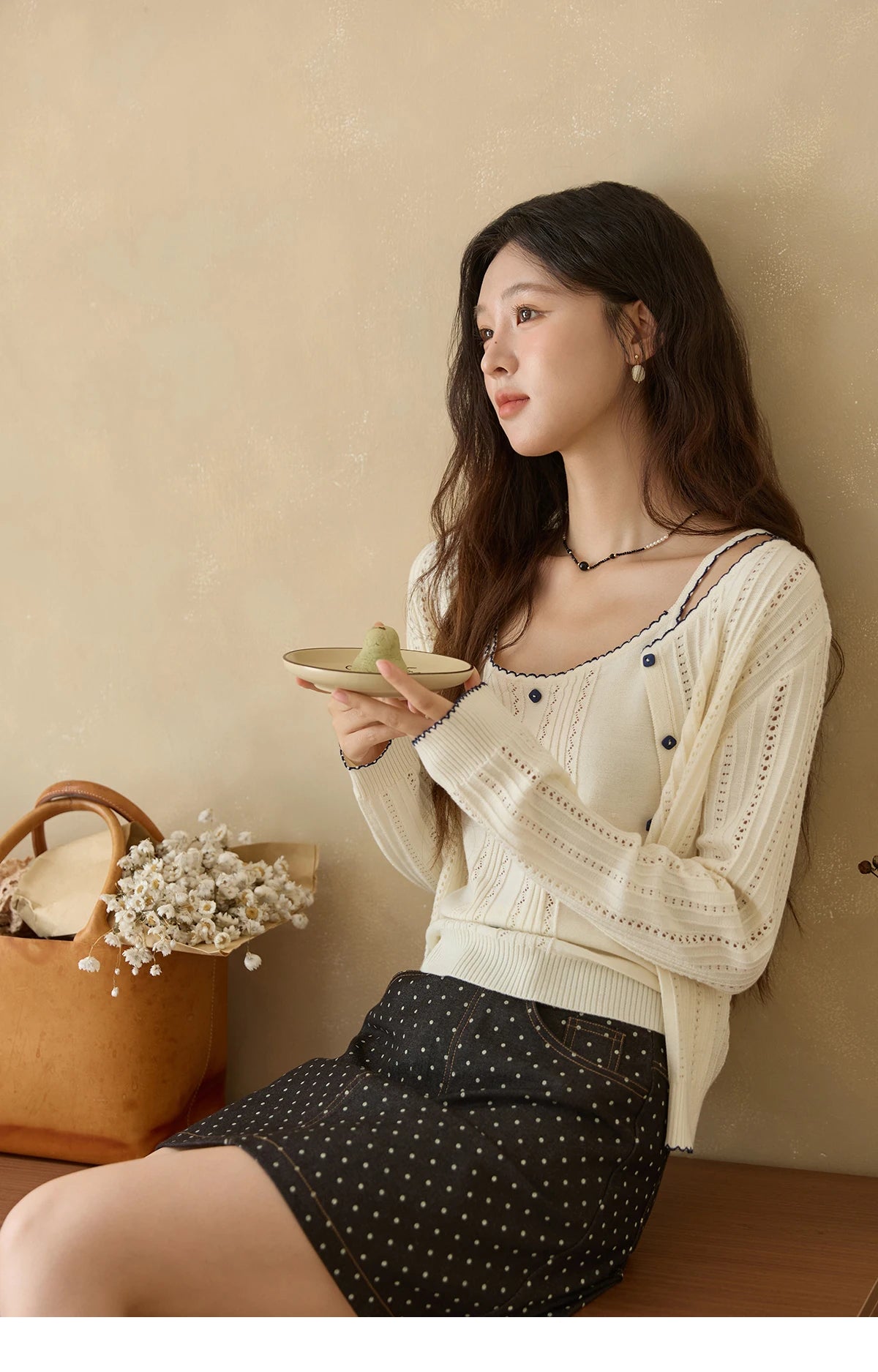 MISHOW Woman Apricot Knit Two-piece Set Wool 2025 Autumn Retro Long Sleeves Cardigan With Camisole Vest Casual Outfit MXE43T0726