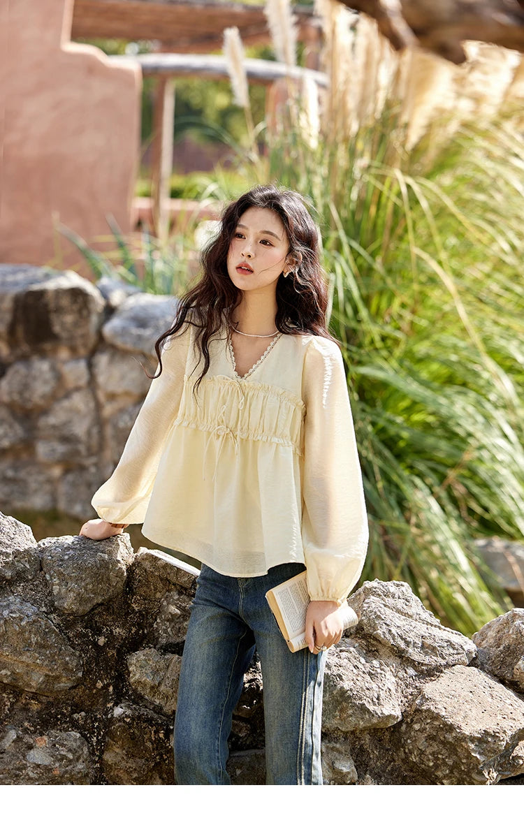 MISHOW Women's Jacquard Lace V-neck Blouses 2025 Spring Ruffled Wavy Design Blouse Slim Elegant Commuting Sweet Top MXE12C0397