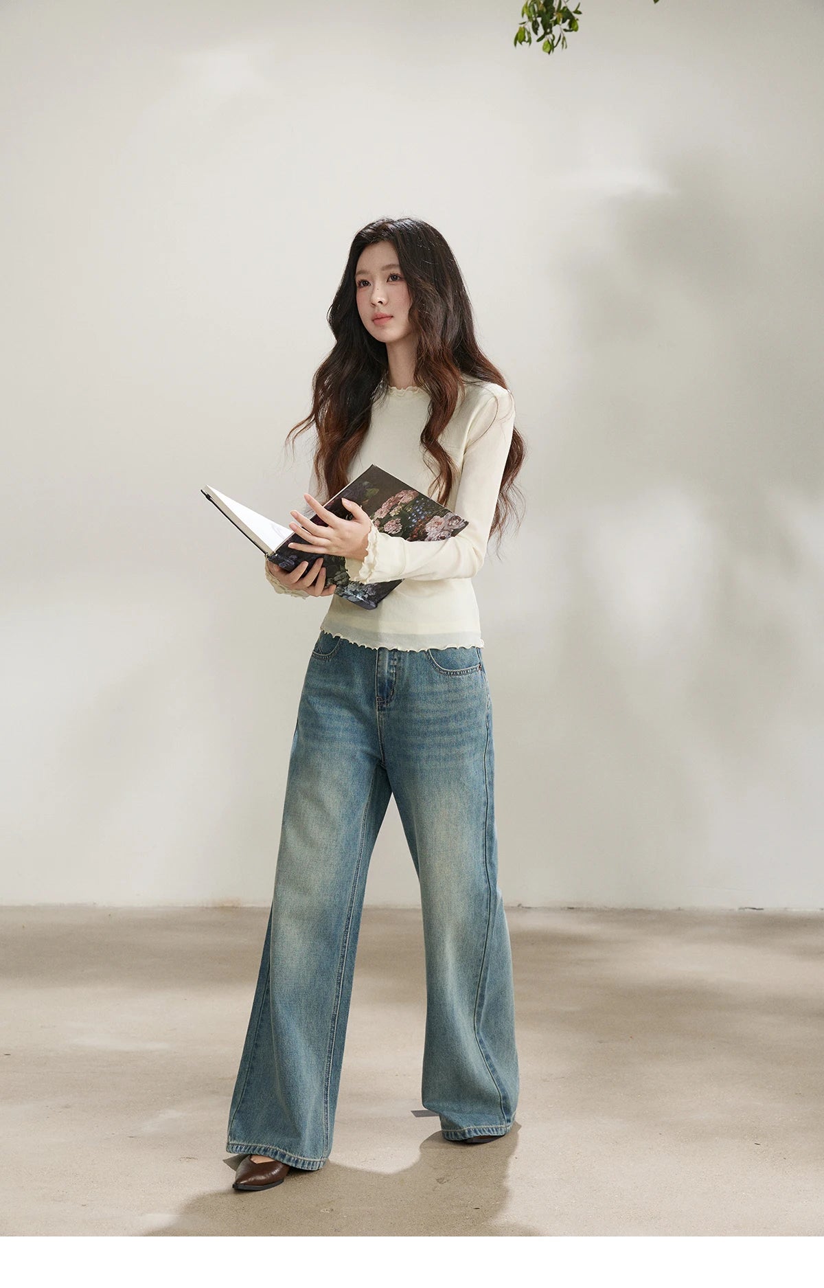 MISHOW Women's Vintage Blue Wide Leg Jeans Spring High Waist Cotton Pants Two-button Loose Casual Denim Trousers MXF108K1005