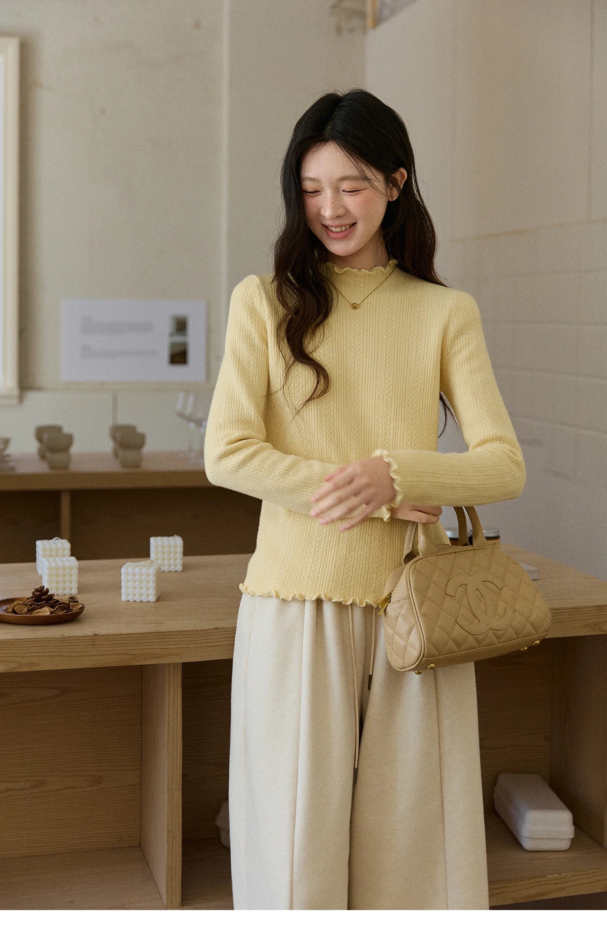 MISHOW Women's One Piece Velvet Thickened Bottom Tops 2025 Winter Versatile Black Fungus Edge Collar Knitted Tops MXE88Z2597