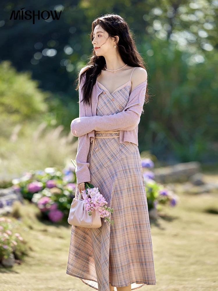 MISHOW Plaid Strap Dress for Women Spring 2025 French V-neck Sleeveless Dress Slim Lace-up Waist Camisole Dresses MXE11L2088