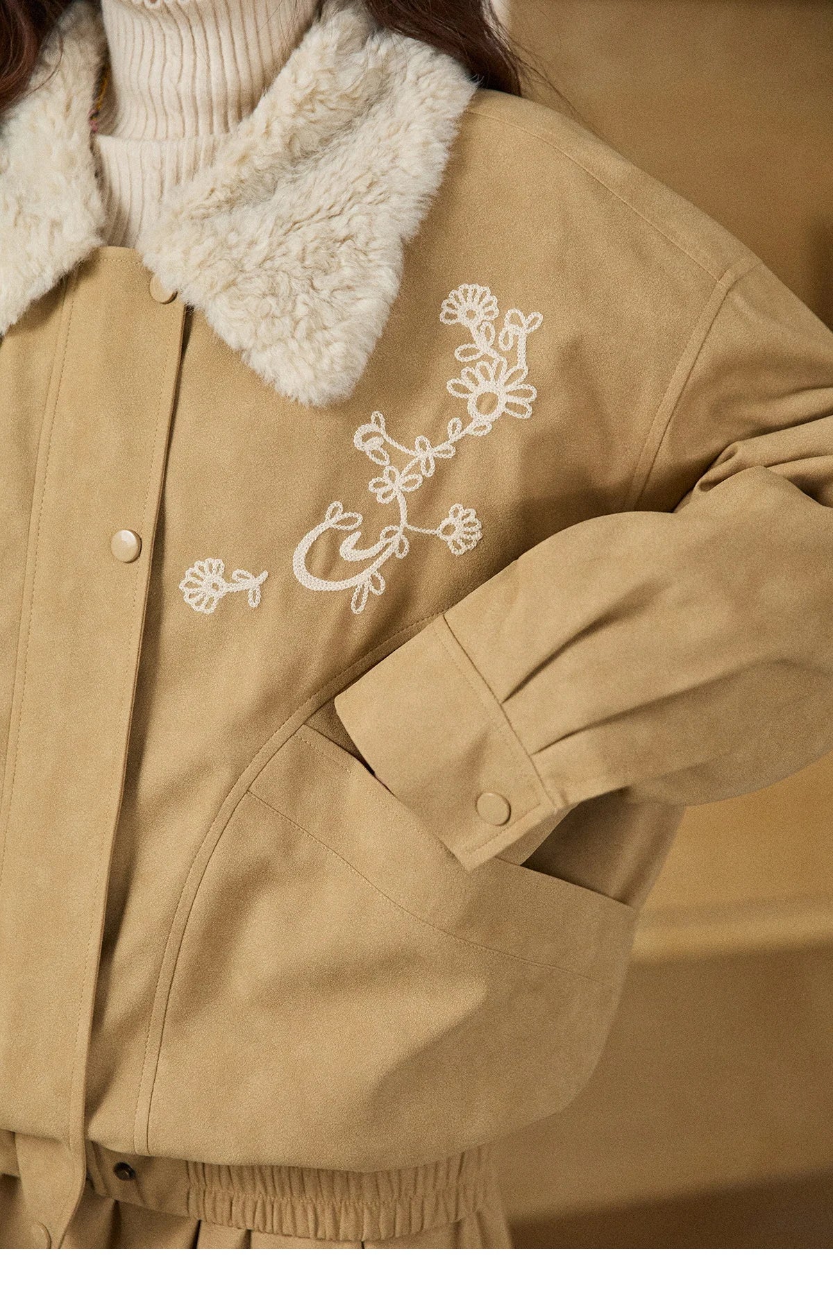 MISHOW Women's Floral Embroidered Jacket 2025 Winter French Style Yellow Plush Lapel Zip-up Coat Loose Warm Jacket MXE87W0932