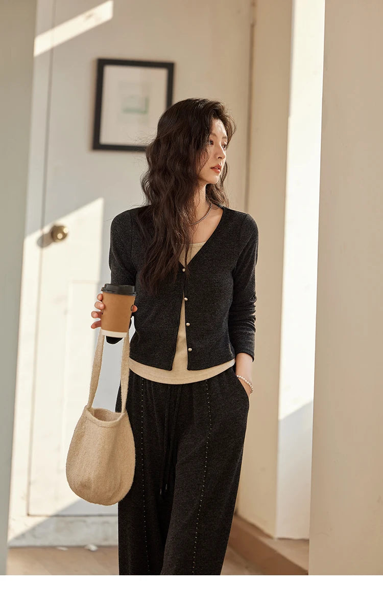 MISHOW Women Casual False Two Pieces Splicing Knit Wide-legged Pants Separately 2024 Fall Winter Elastic Waist Pants MXD35Z0877