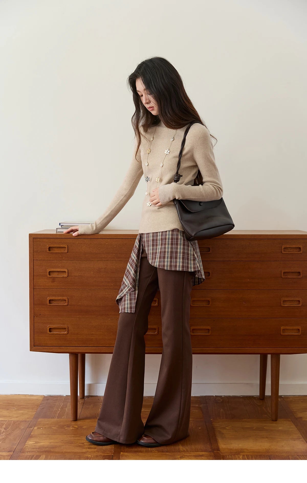 MISHOW Woman Long-sleeved Tops 2025 Autumn Winter Minimalist Mock Neck Knited Top Commute Casual Slim Pullover Woman MXE48Z2583