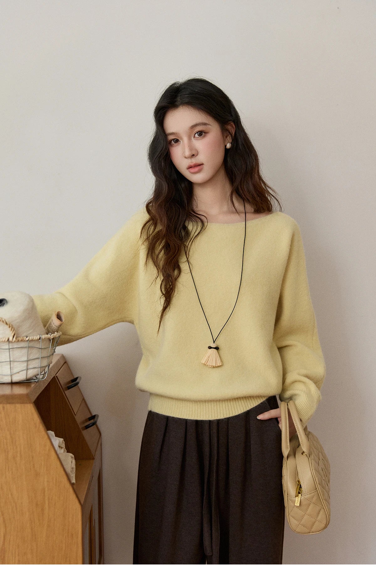MISHOW Women's Solid Knitted Sweater 2025 Autumn Winter Boat Neck Lantern Sleeve Loose Sweater Soft Warm Pullover Top MXE94Z2984