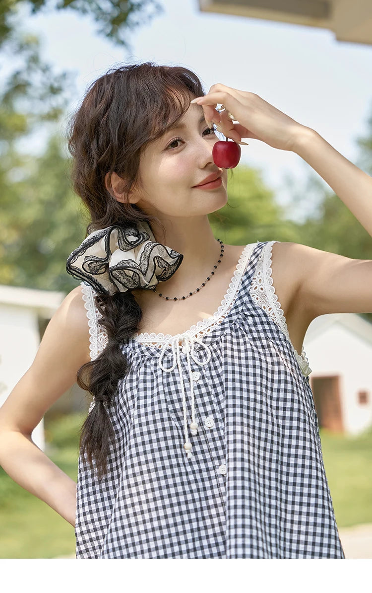 MISHOW French Sweet Lace Plaid Suspender Vest Women 2025 Summer Loose Fit U Neck Lace-up Blouses Sleeveless Doll Top MXD26X1567