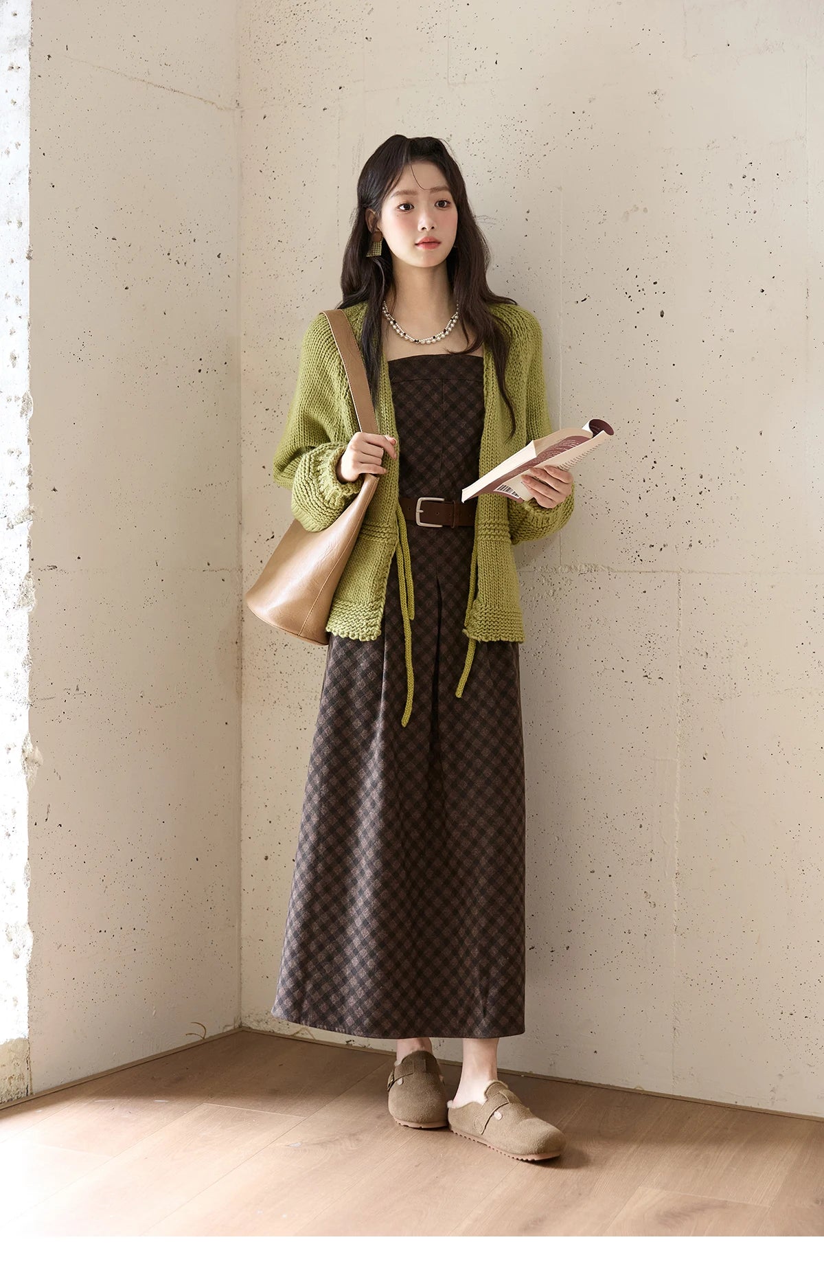 MISHOW Women's Avocado Green Knitted Cardigan 2025 Winter Lantern Sleeve Sweater Female V-neck Lace-up Loose Cardigan MXE51Z2694