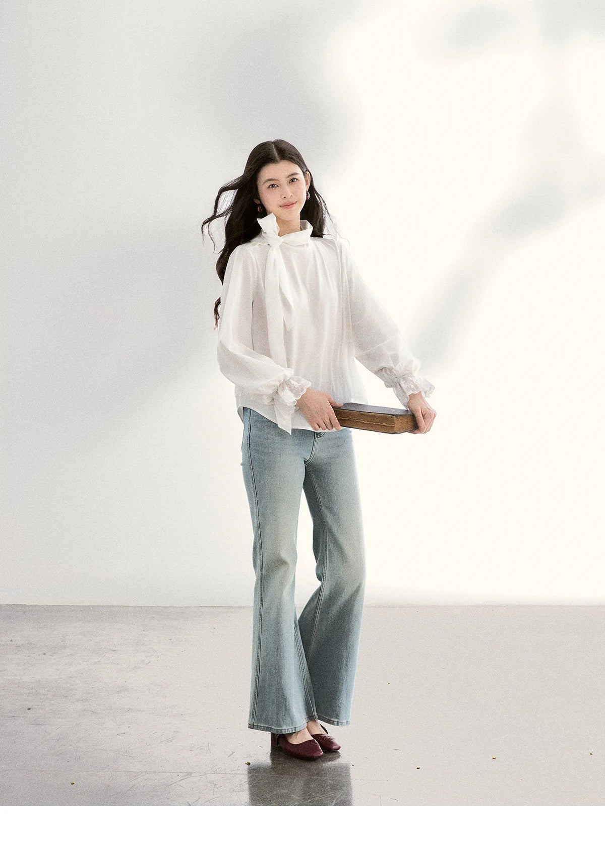 MISHOW Women's White Blouse Spring Bow Tie Neck Lantern Sleeve Patchwork Lace Blouses Casual Elegant Top Office Lady MXF108C0814