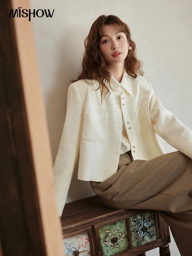 MISHOW Retro Round Neck Coats for Women Spring Autumn Pockets Loose Gold Button Single Breasted Solid Short Jackets MXC44W0072