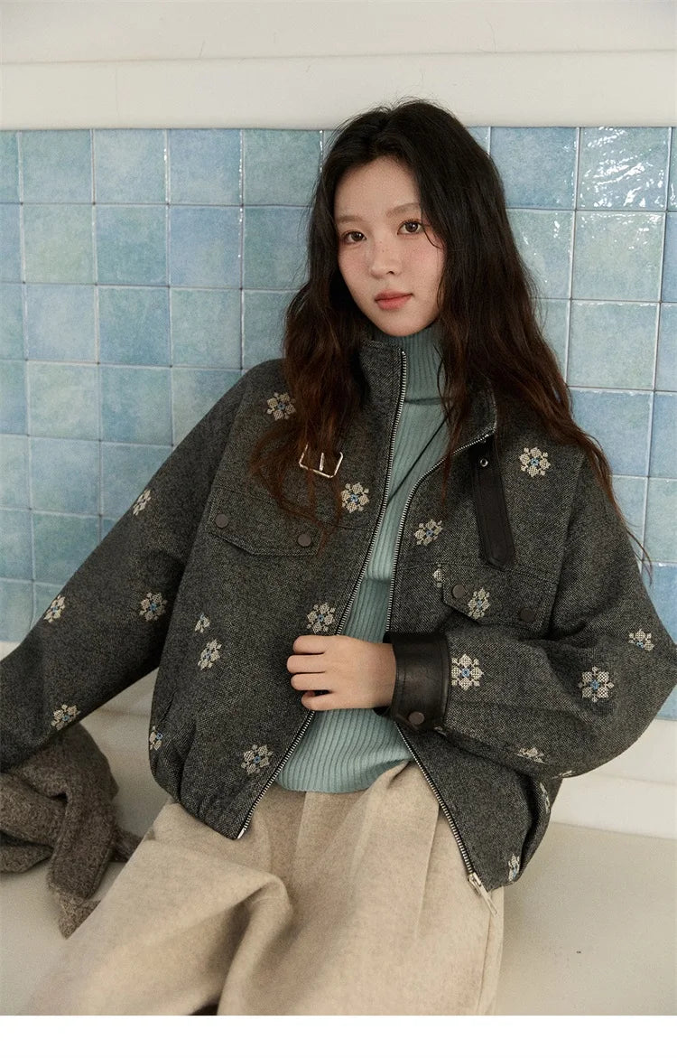 MISHOW Women's Wool Blend Jacket 2025 Winter Retro Small Flower Embroidery Decorated Coat Turtleneck  Zipper Jacket MXE86W0906